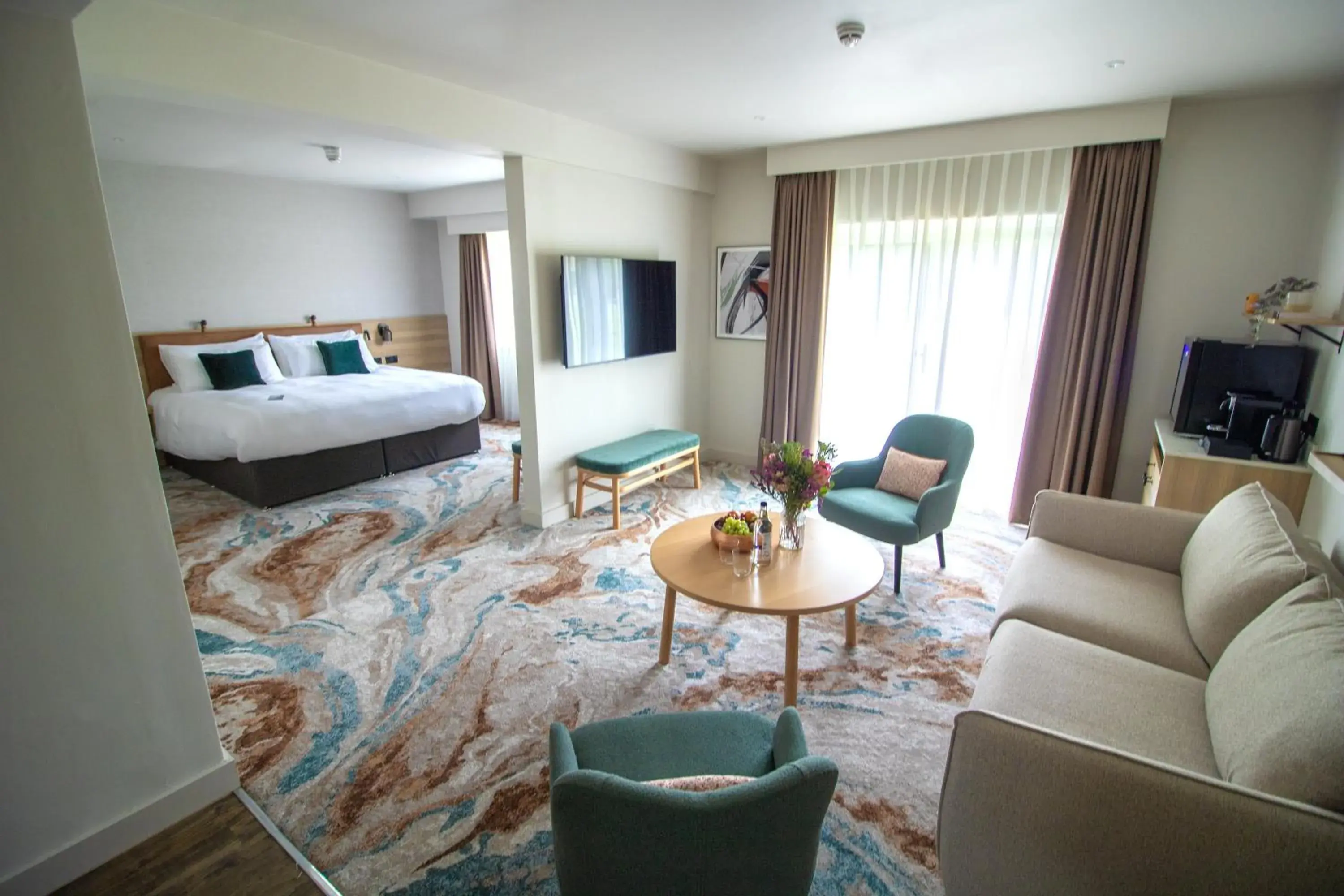 One-Bedroom Suite with Sofa Bed in voco Rockingham Forest Corby by IHG One-Bedroom Suite with Sofa Bed in voco Rockingham Forest Corby by IHG