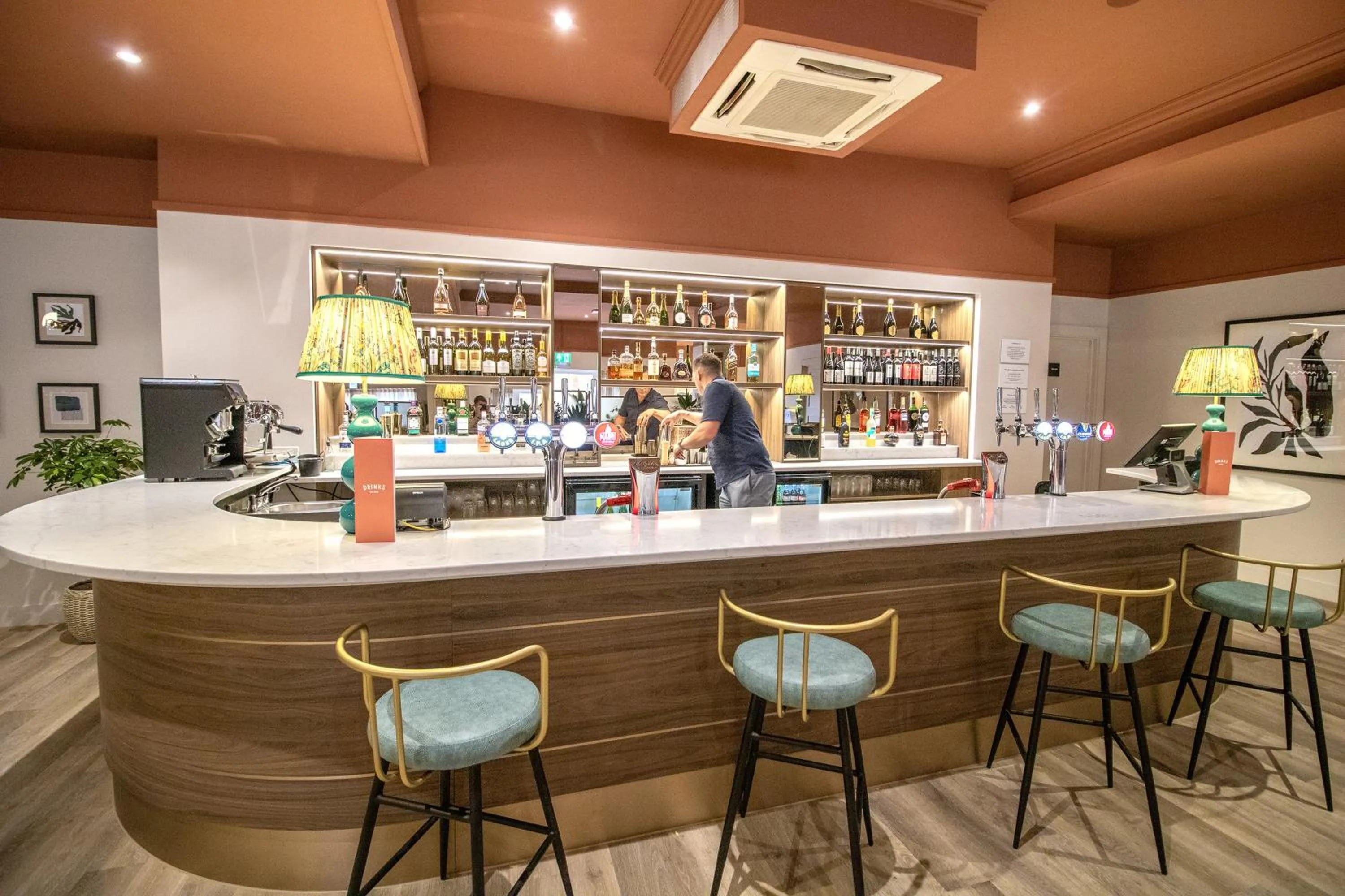 Lounge or bar in voco Rockingham Forest Corby by IHG