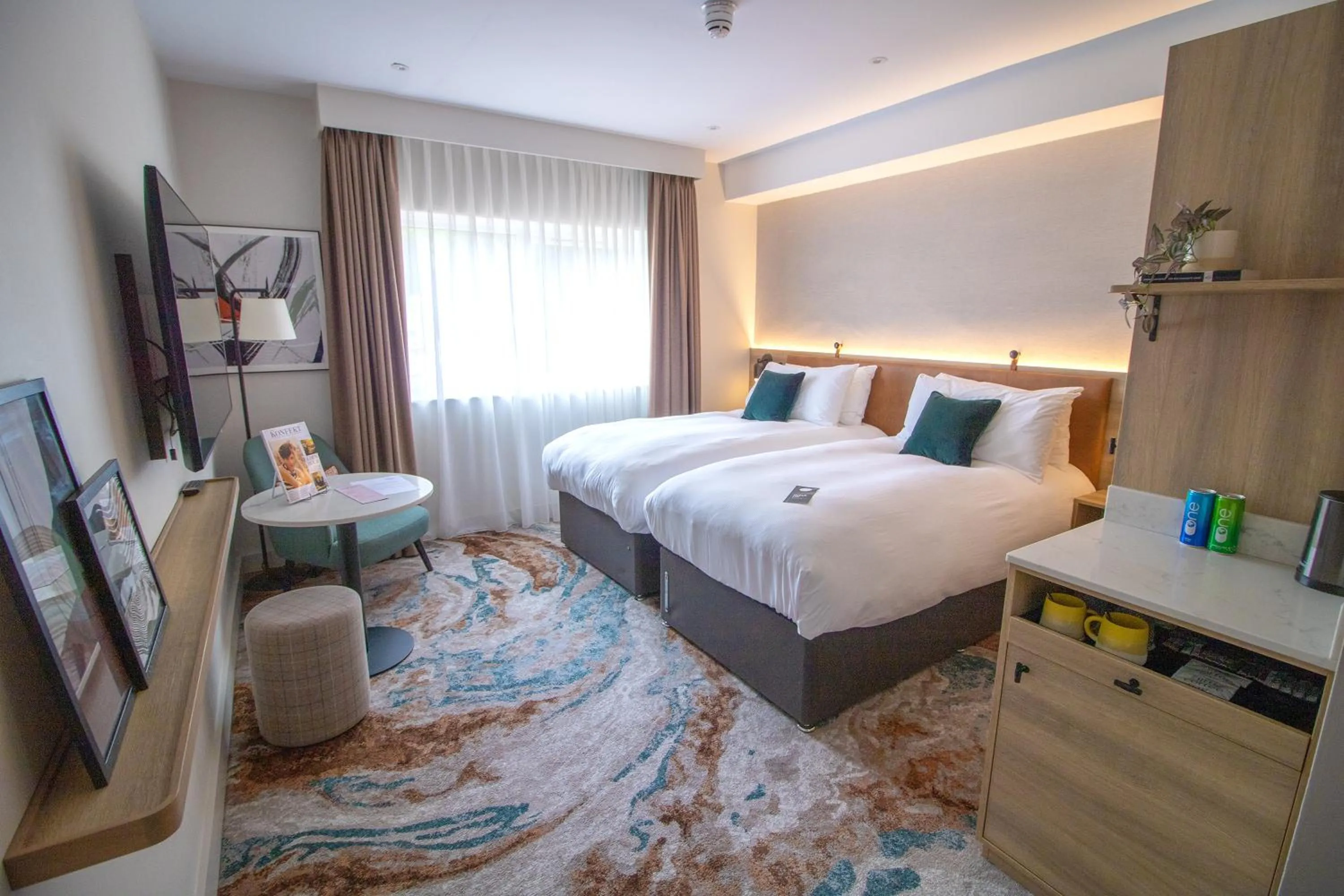 Photo of the whole room, Bed in voco Rockingham Forest Corby by IHG