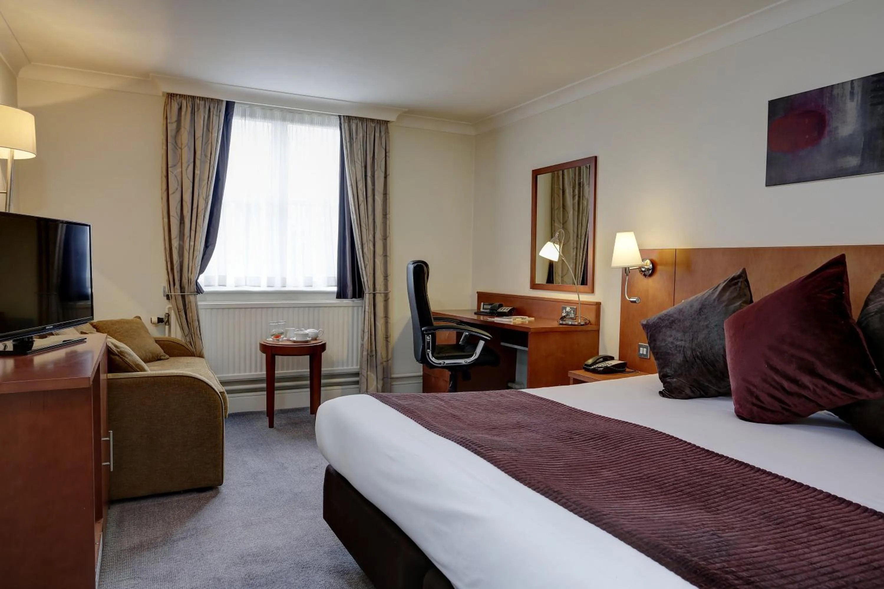 Living room in Best Western Plus Moat House Reading