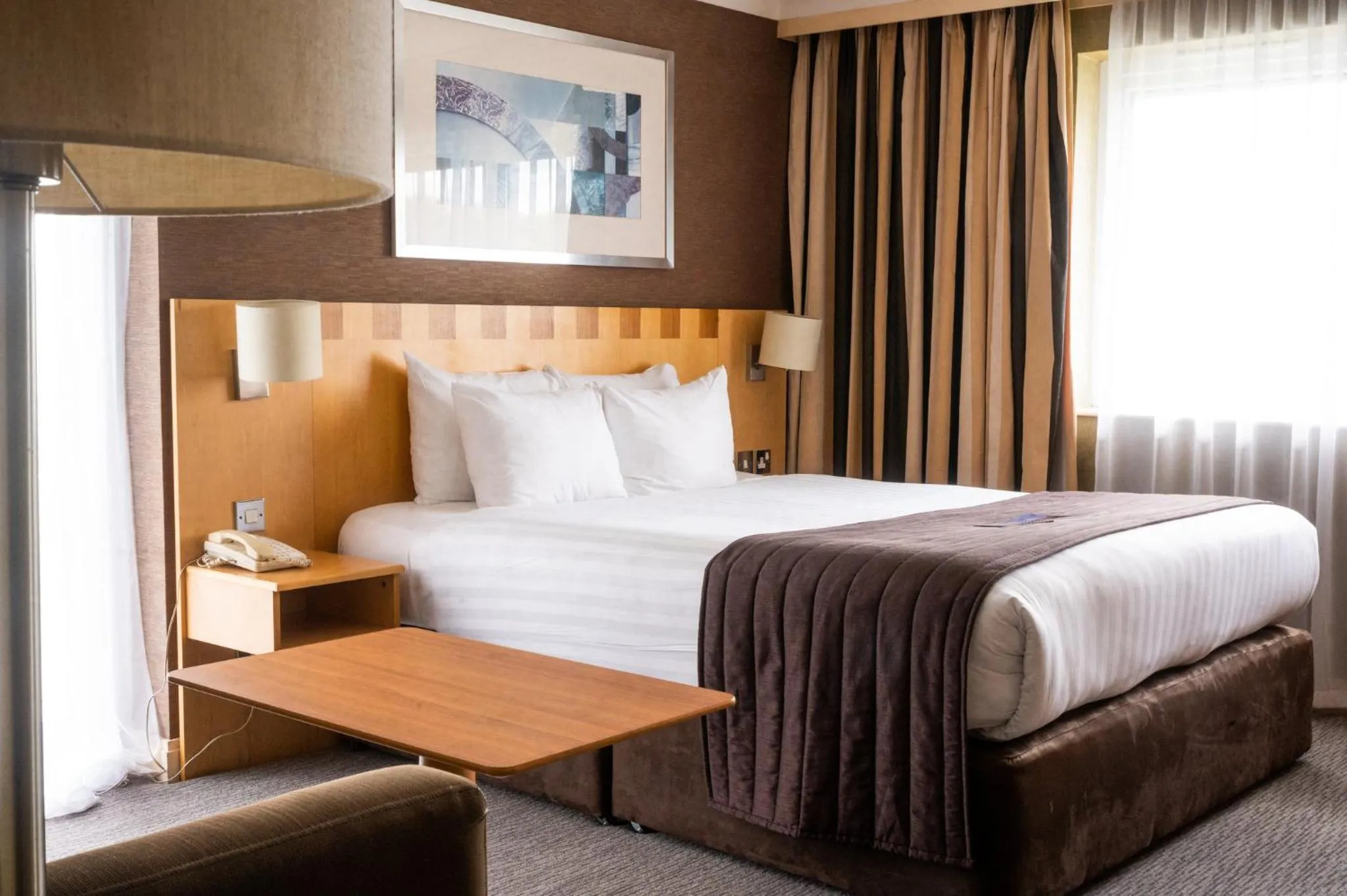 Photo of the whole room, Bed in Holiday Inn A55 Chester West by IHG