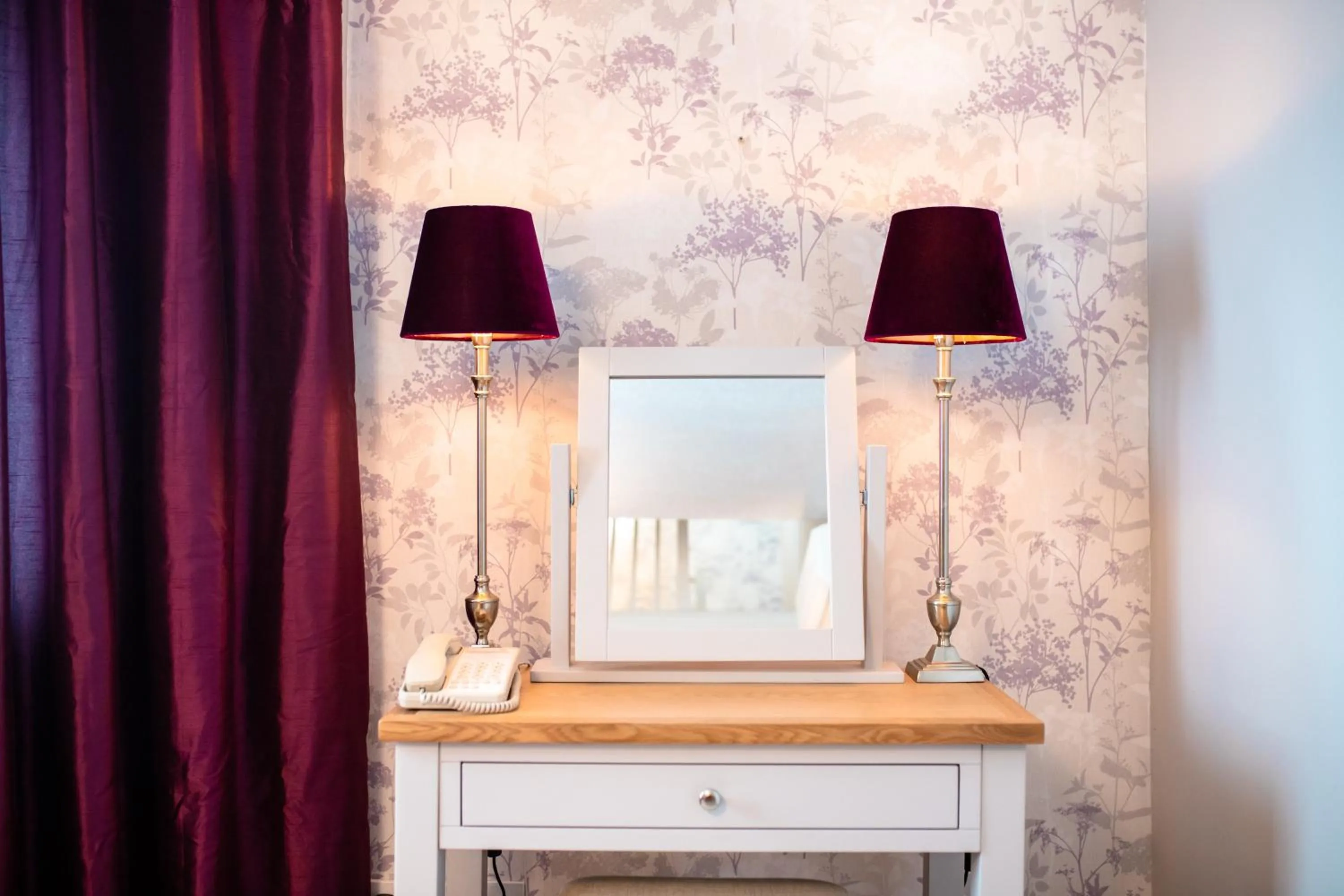 Photo of the whole room in Holiday Inn A55 Chester West by IHG