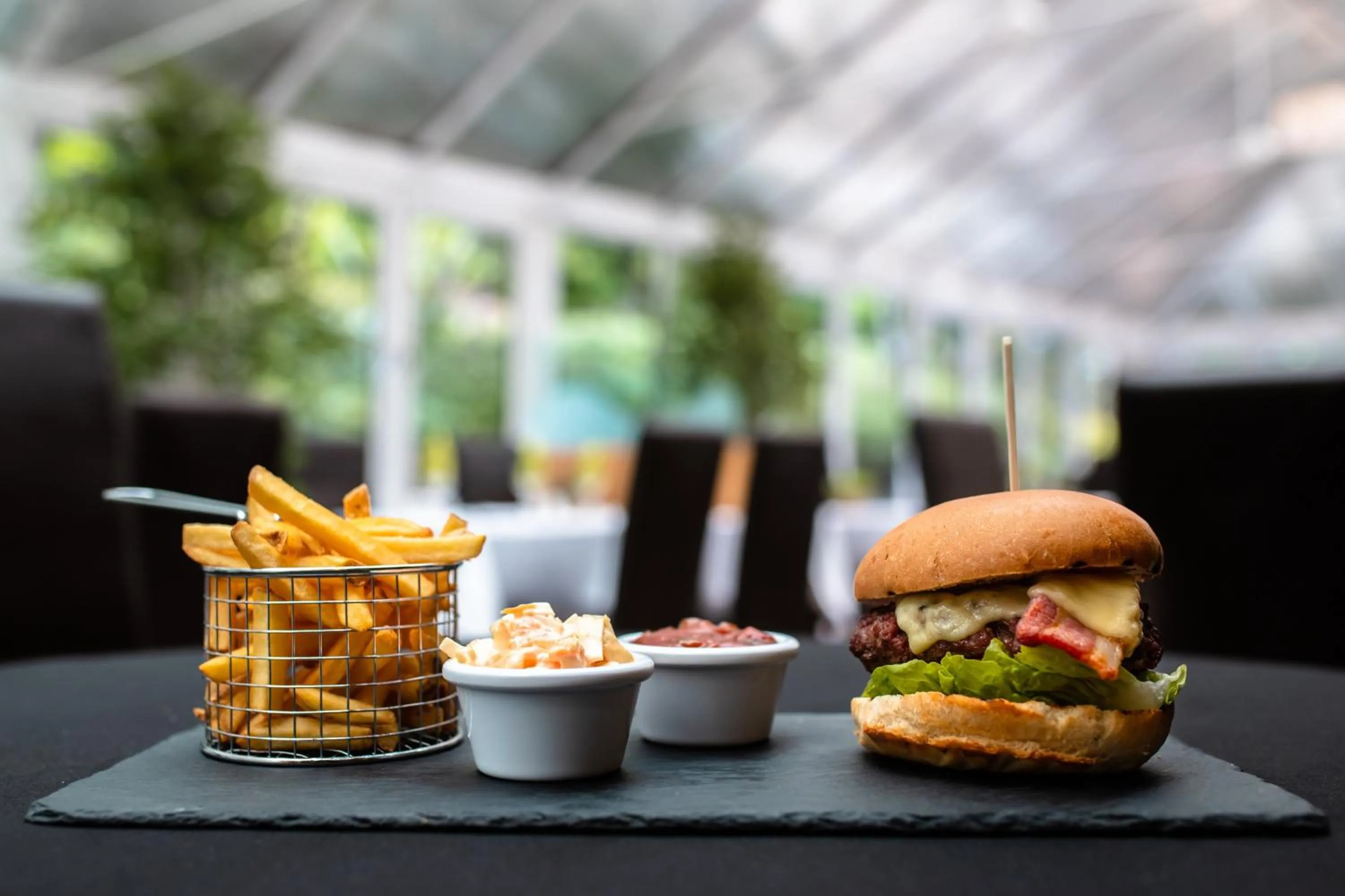 Restaurant/places to eat in Holiday Inn A55 Chester West by IHG