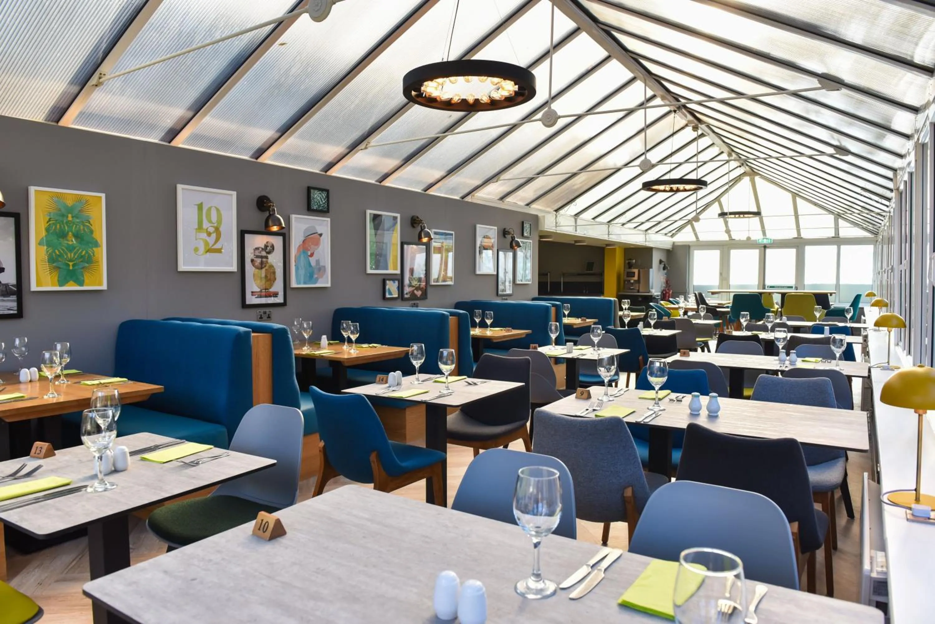 Restaurant/places to eat in Holiday Inn A55 Chester West by IHG