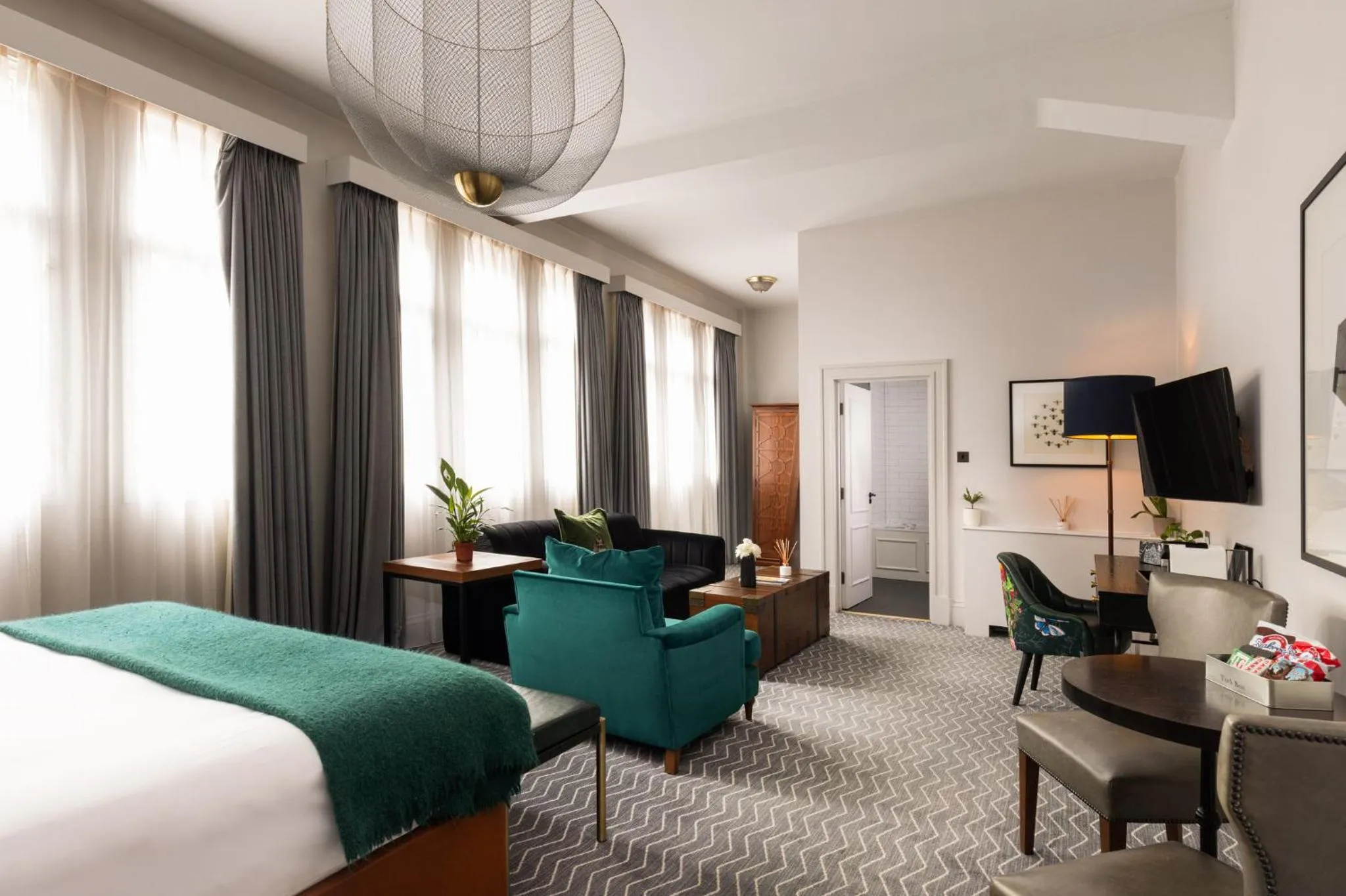 Photo of the whole room, Bed in Kimpton Clocktower by IHG