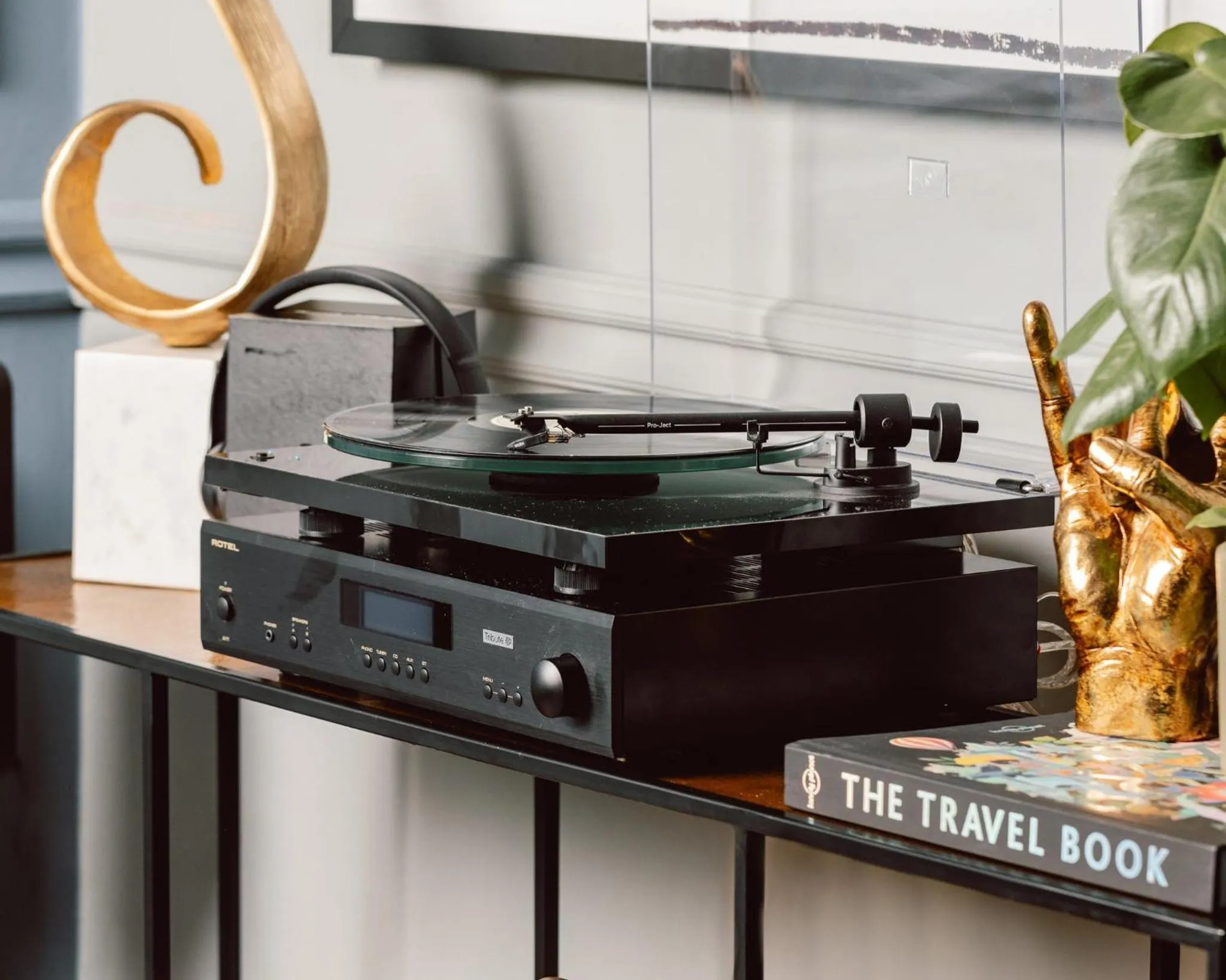 Photo of the whole room in Kimpton Clocktower by IHG