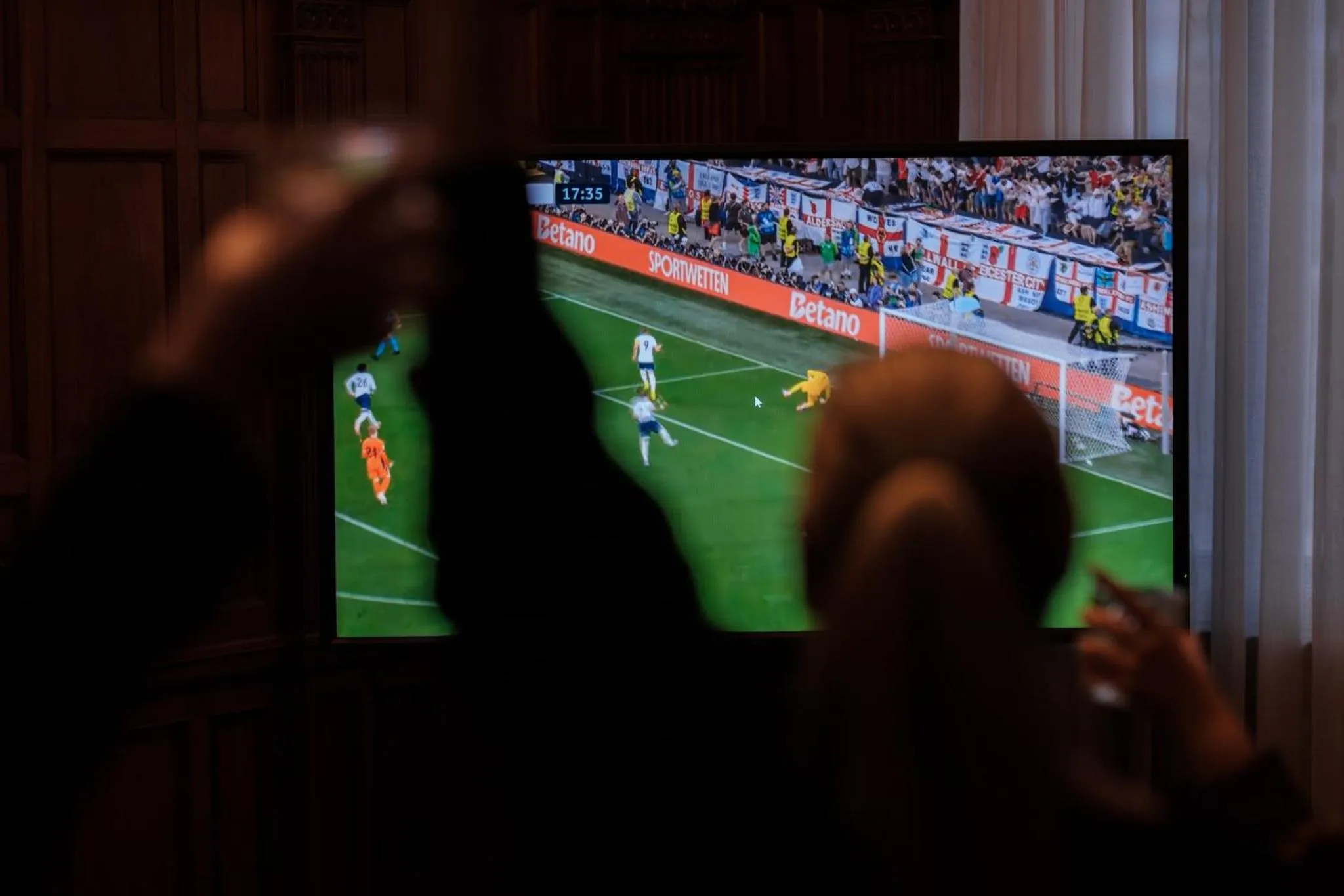 Lounge or bar in Kimpton Clocktower by IHG