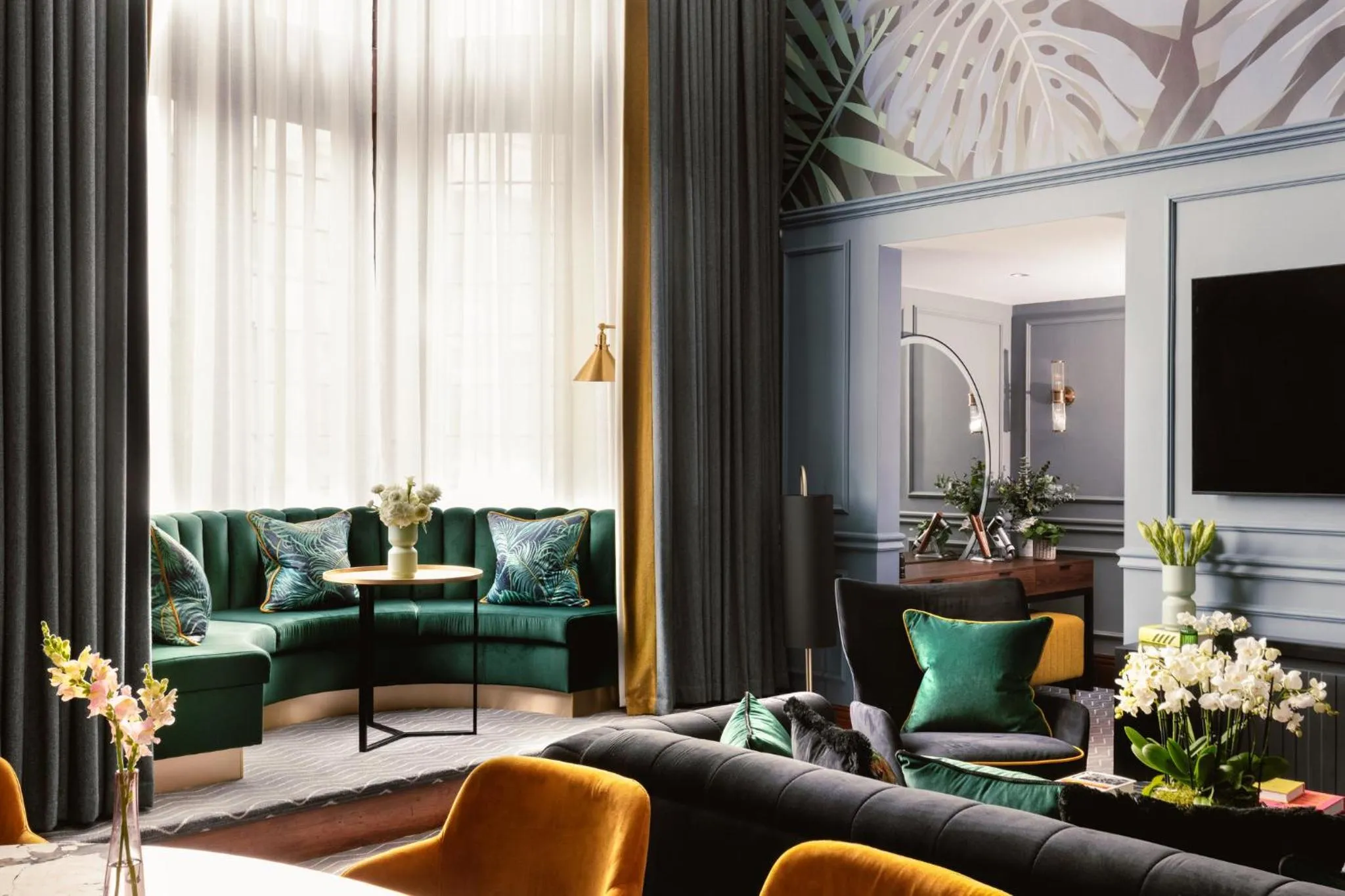 Photo of the whole room in Kimpton Clocktower by IHG