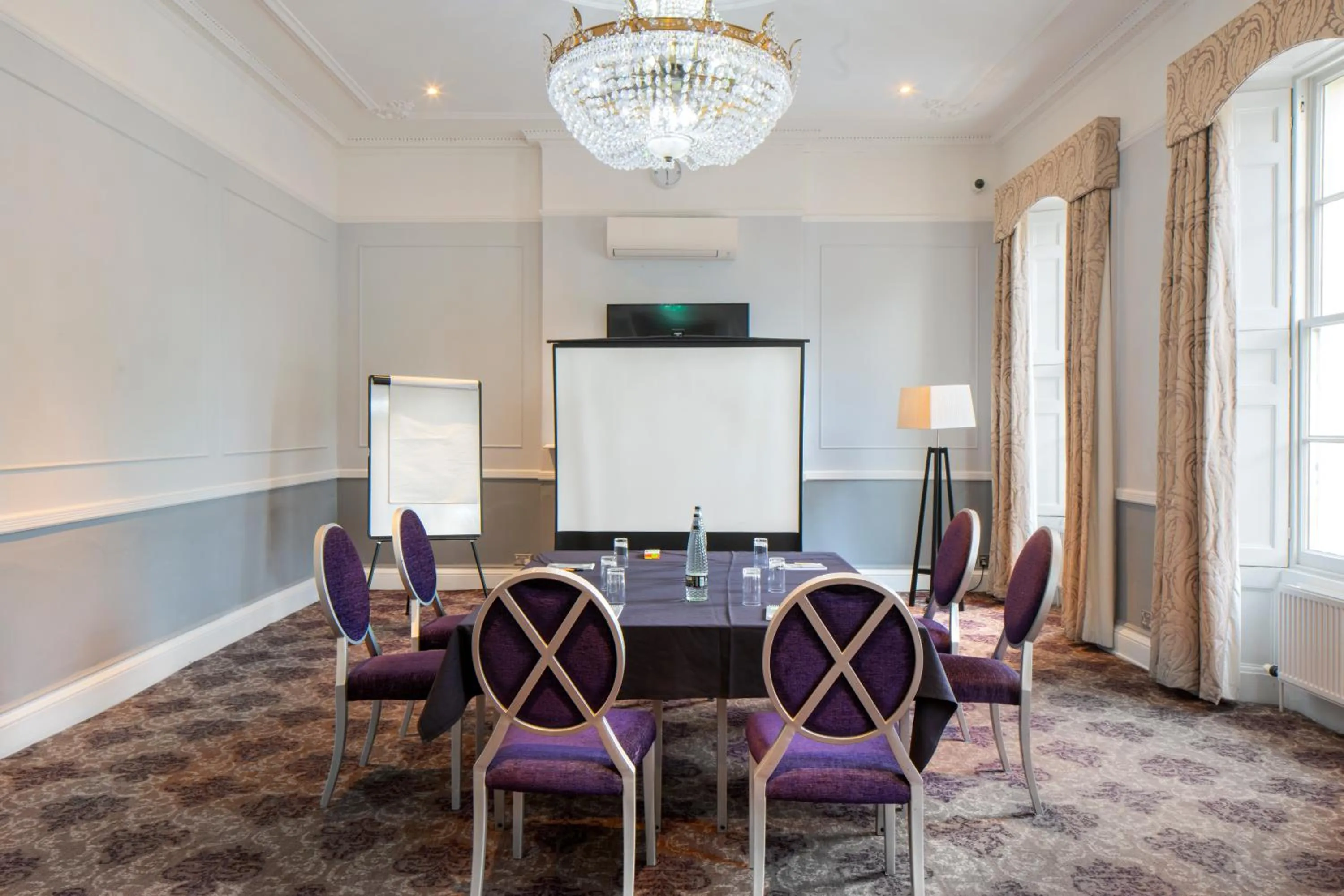 Meeting/conference room in London Chigwell Prince Regent Hotel, BW Signature Collection