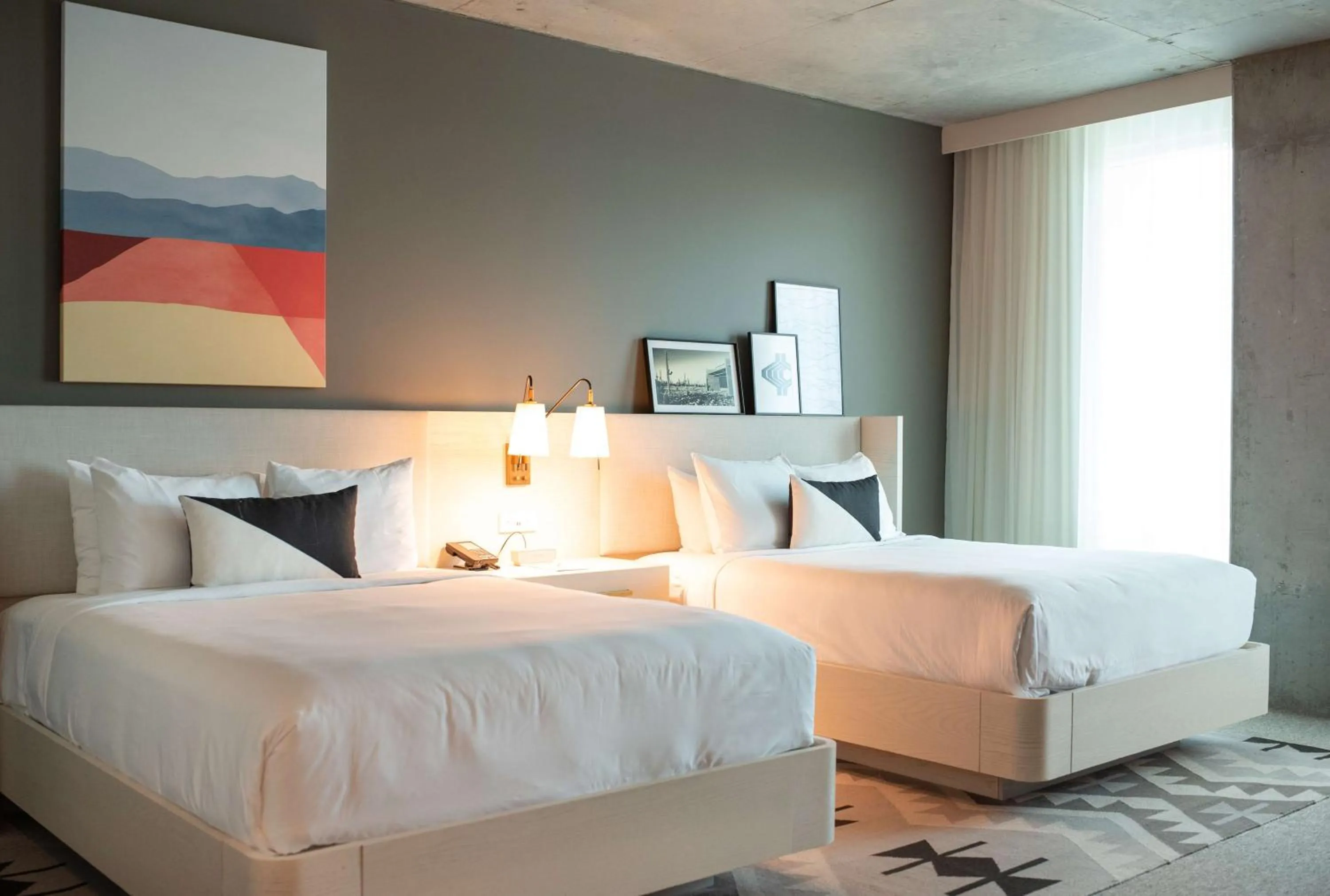 Bedroom, Bed in Mountain Shadows Resort Scottsdale