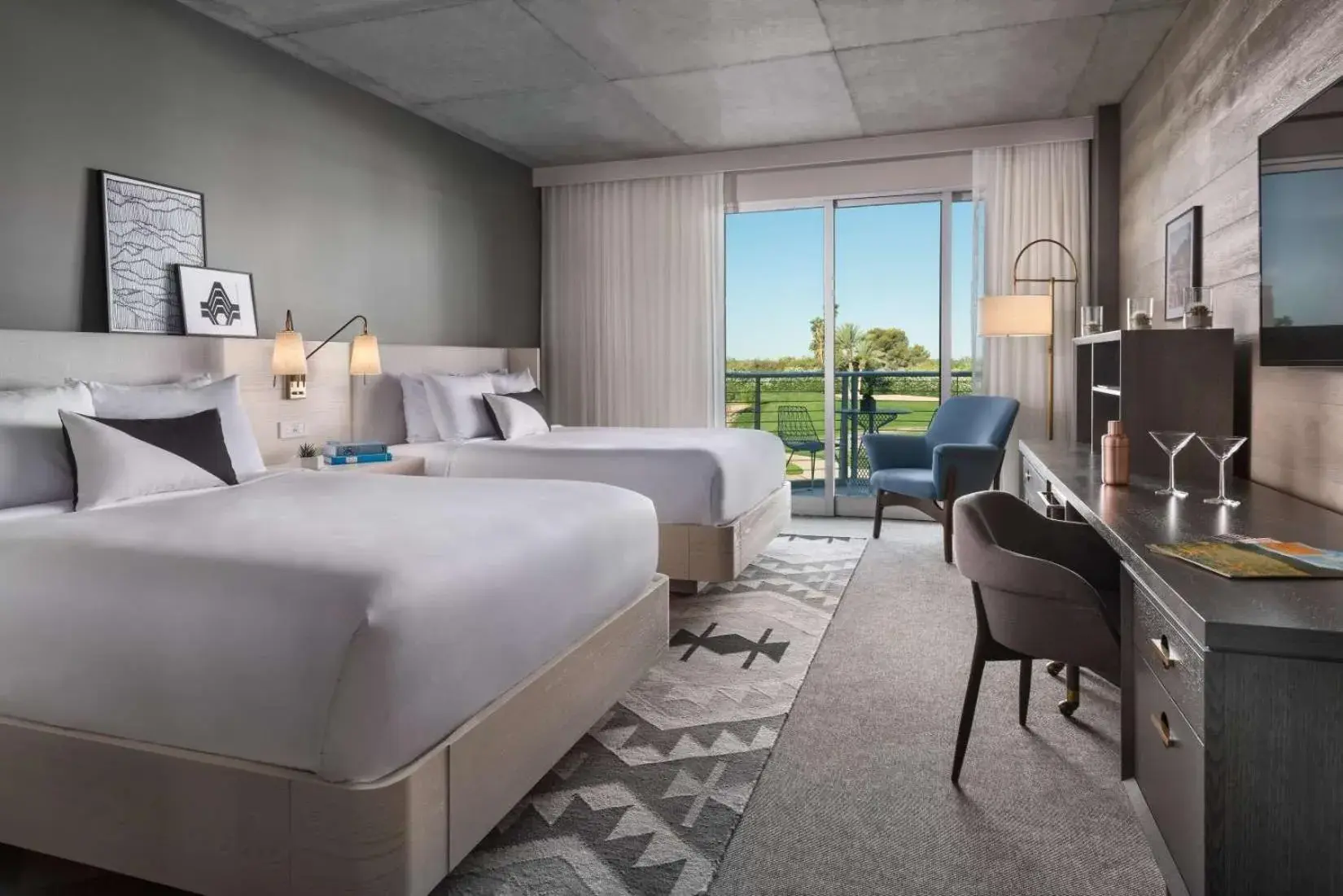 Accessible Signature Premium Queen in Mountain Shadows Resort Scottsdale Accessible Signature Premium Queen in Mountain Shadows Resort Scottsdale