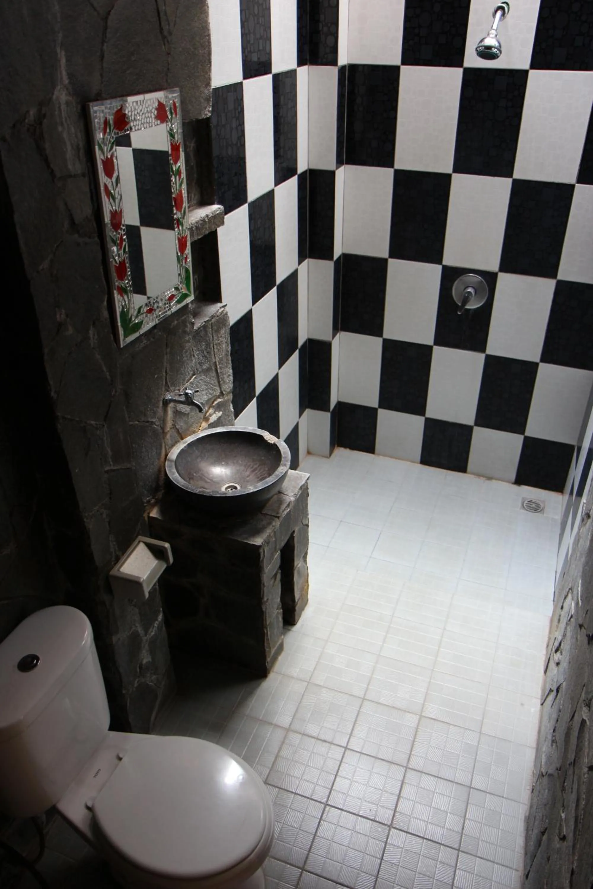 Shower in Venezia Homestay and Garden