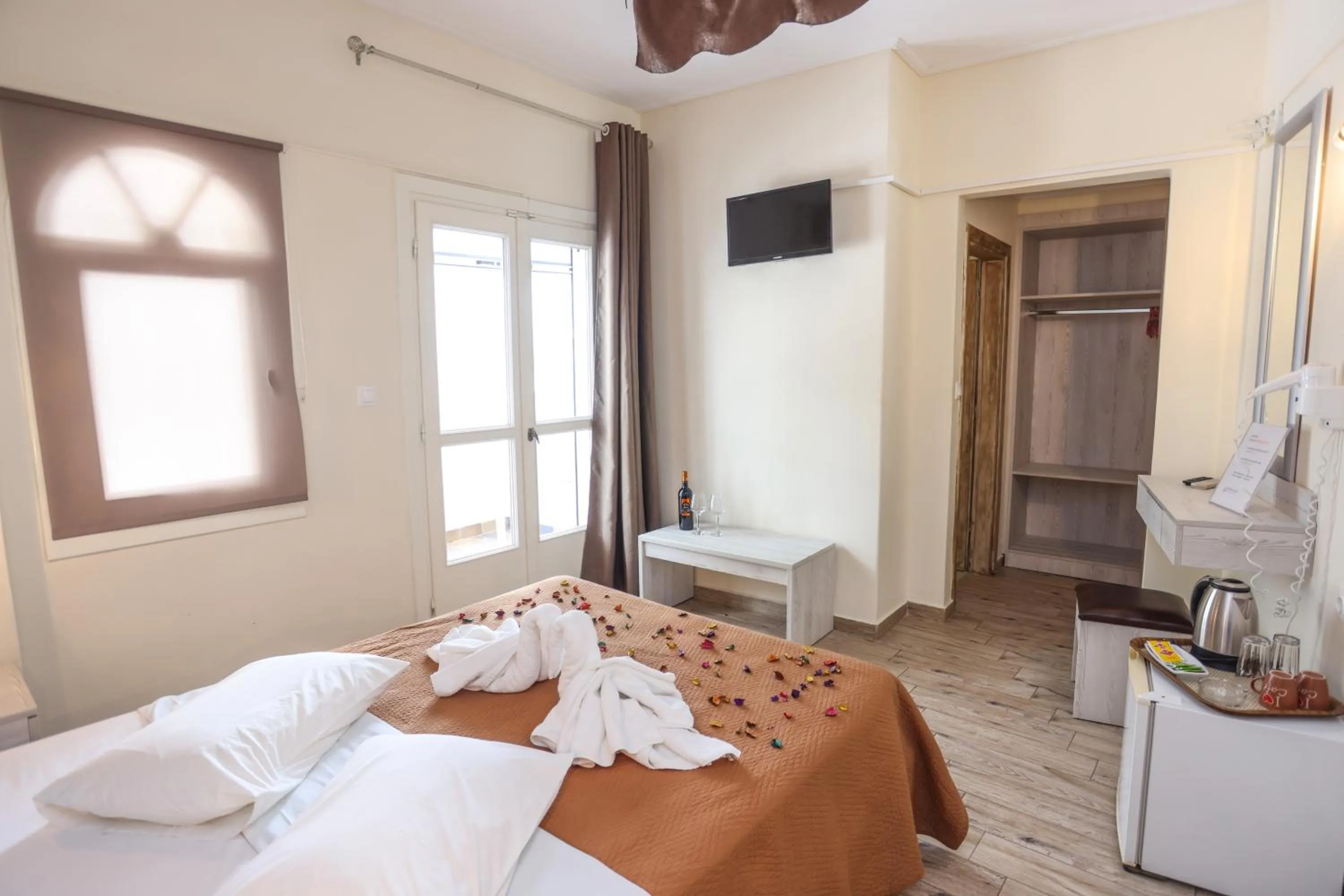 TV and multimedia, Bed in Summer Beach Hotel