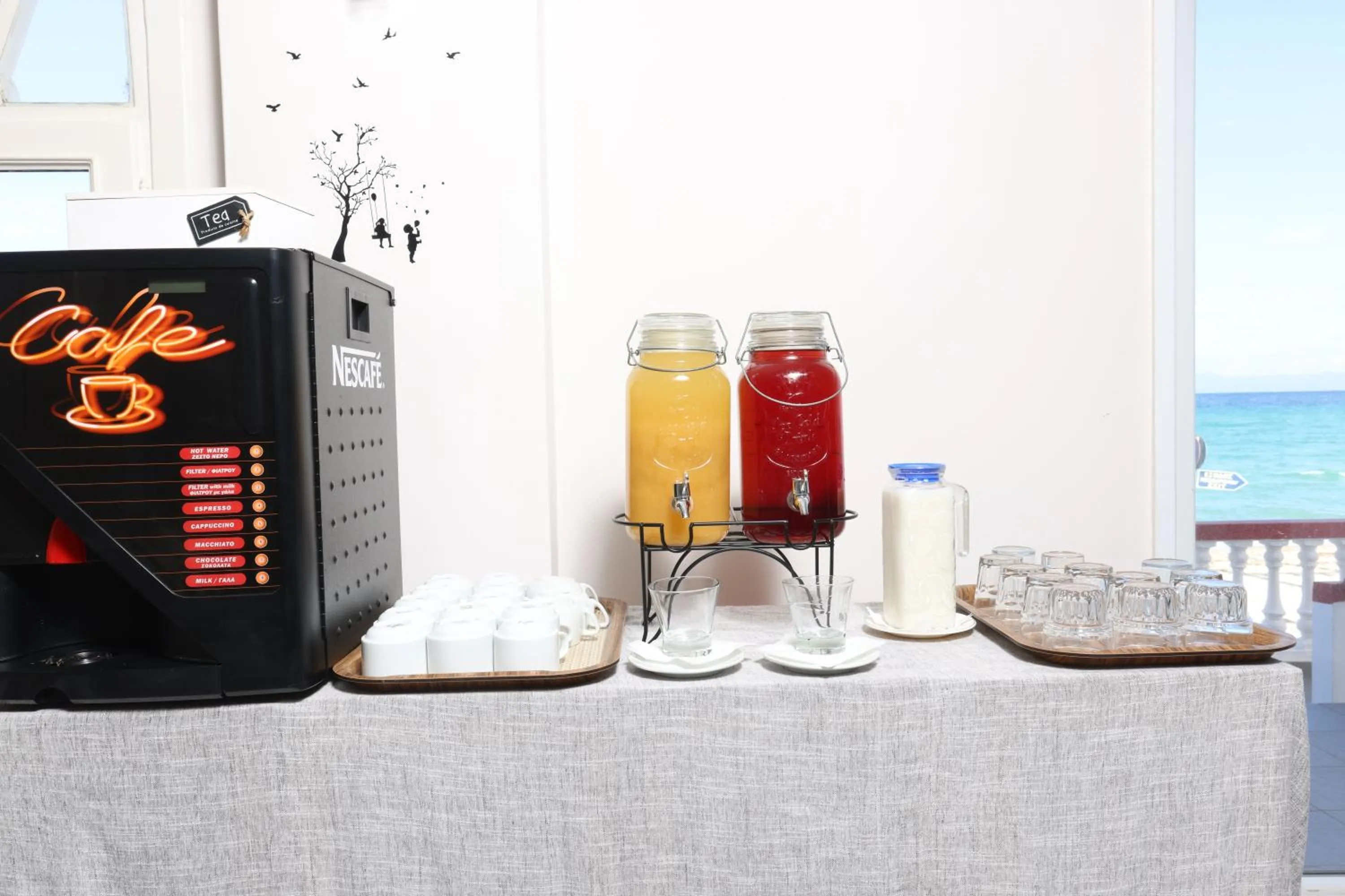 Coffee/tea facilities in Summer Beach Hotel