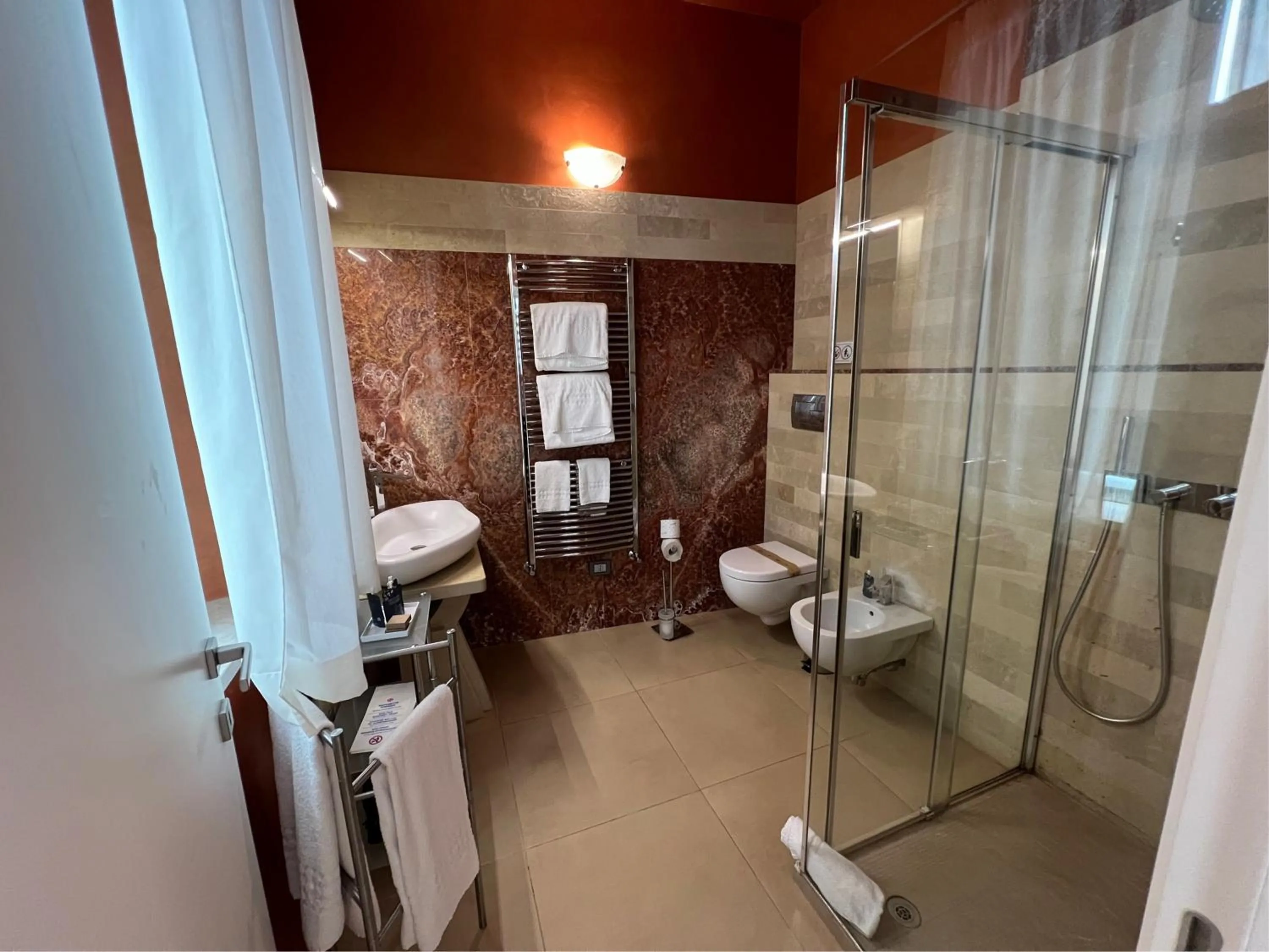 Bathroom in Hotel Ortigia Royal Suite