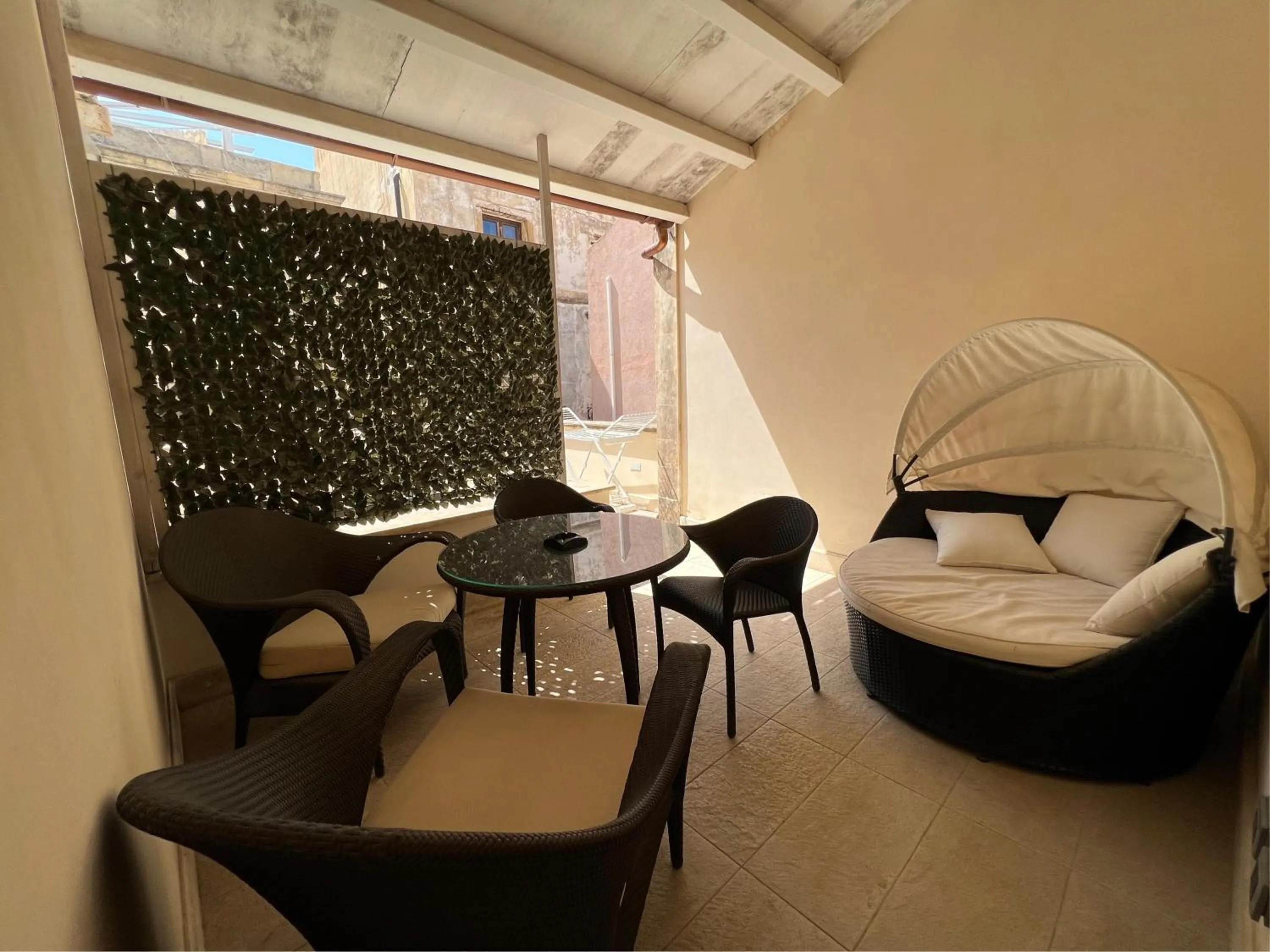 Patio in Hotel Ortigia Royal Suite