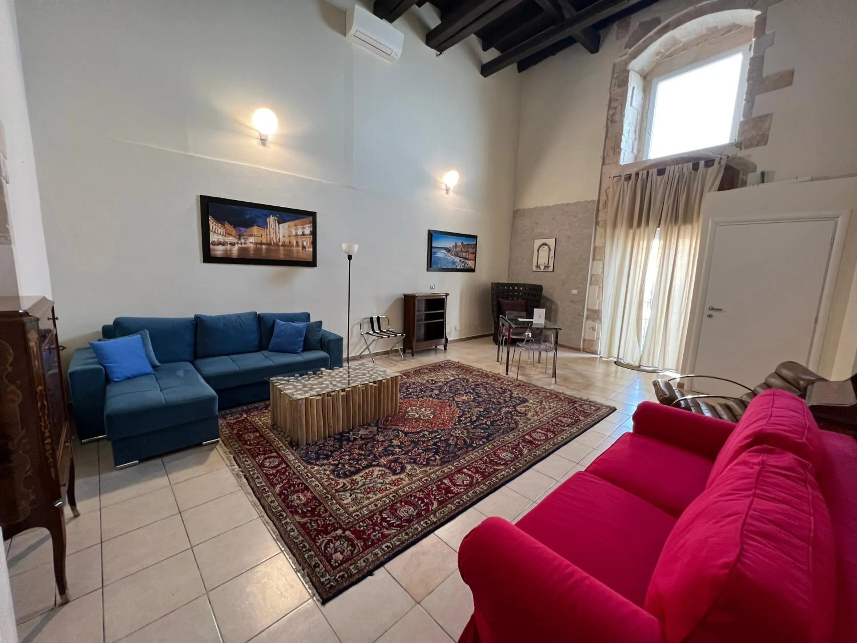 Photo of the whole room in Hotel Ortigia Royal Suite