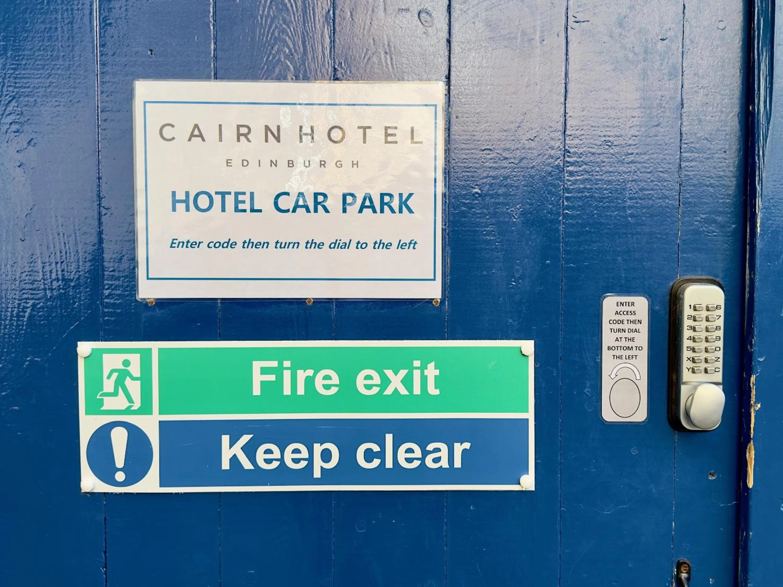 Parking in Cairn Hotel & Apartments