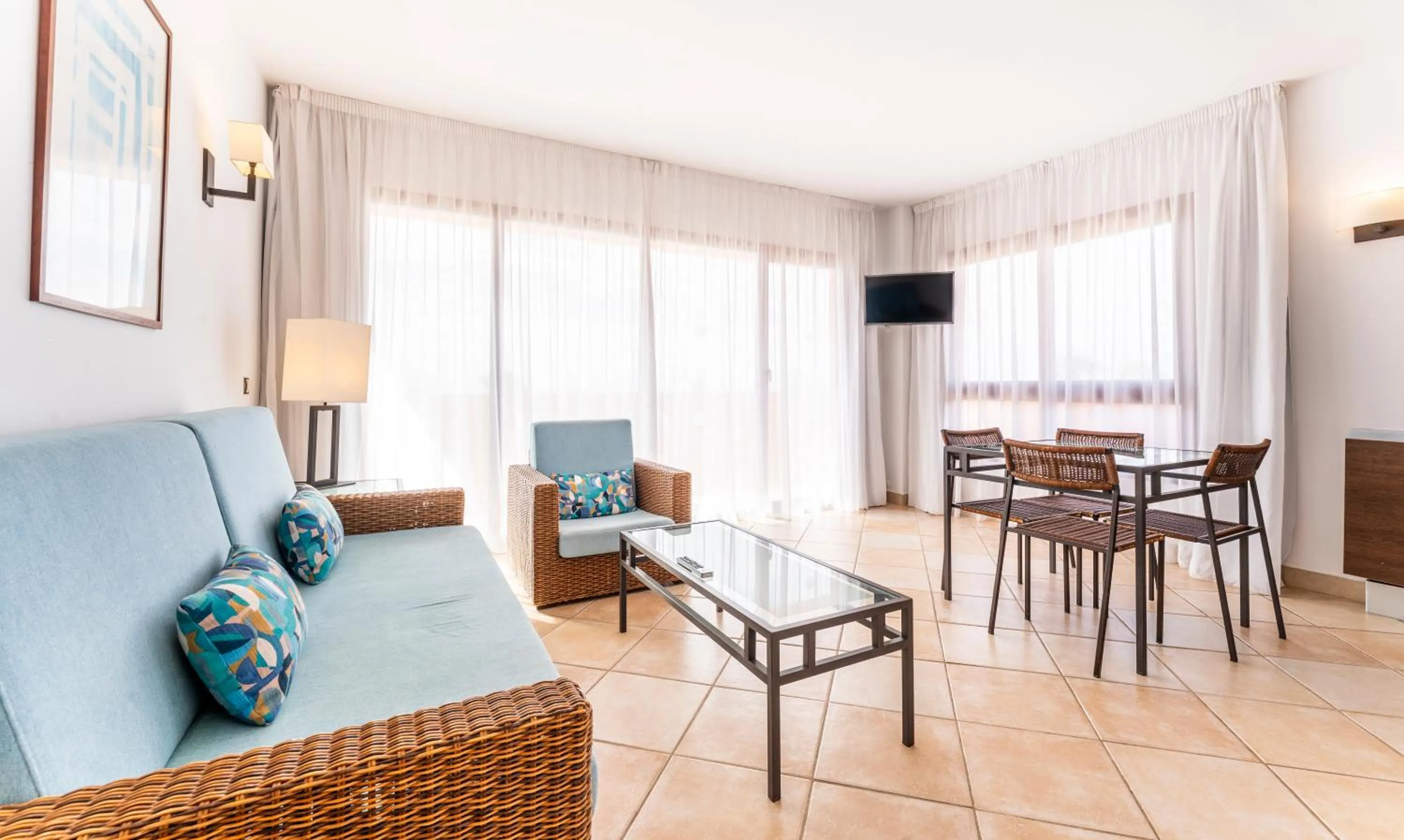 TV and multimedia in Bakour Oh Nice Costa del Sol