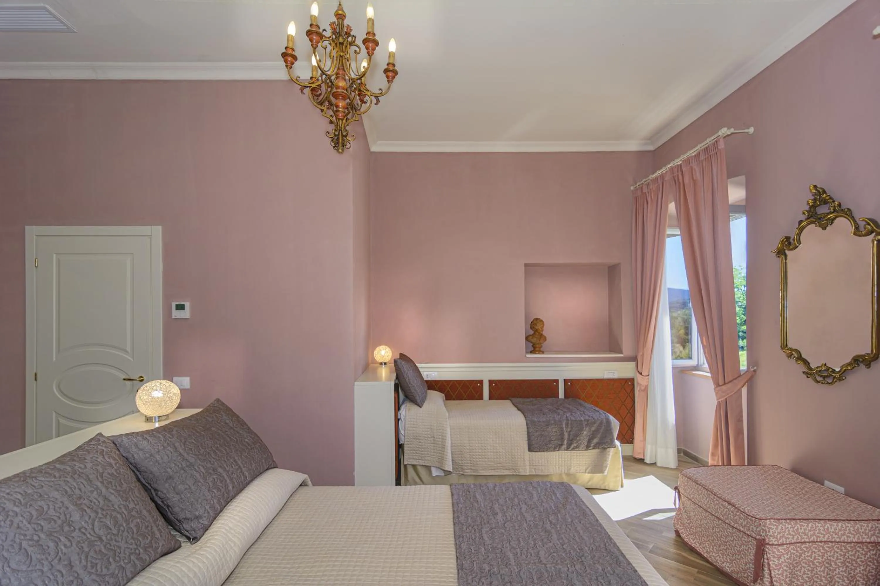 Photo of the whole room, Bed in Villa Agnolaccio Residenza d'Epoca