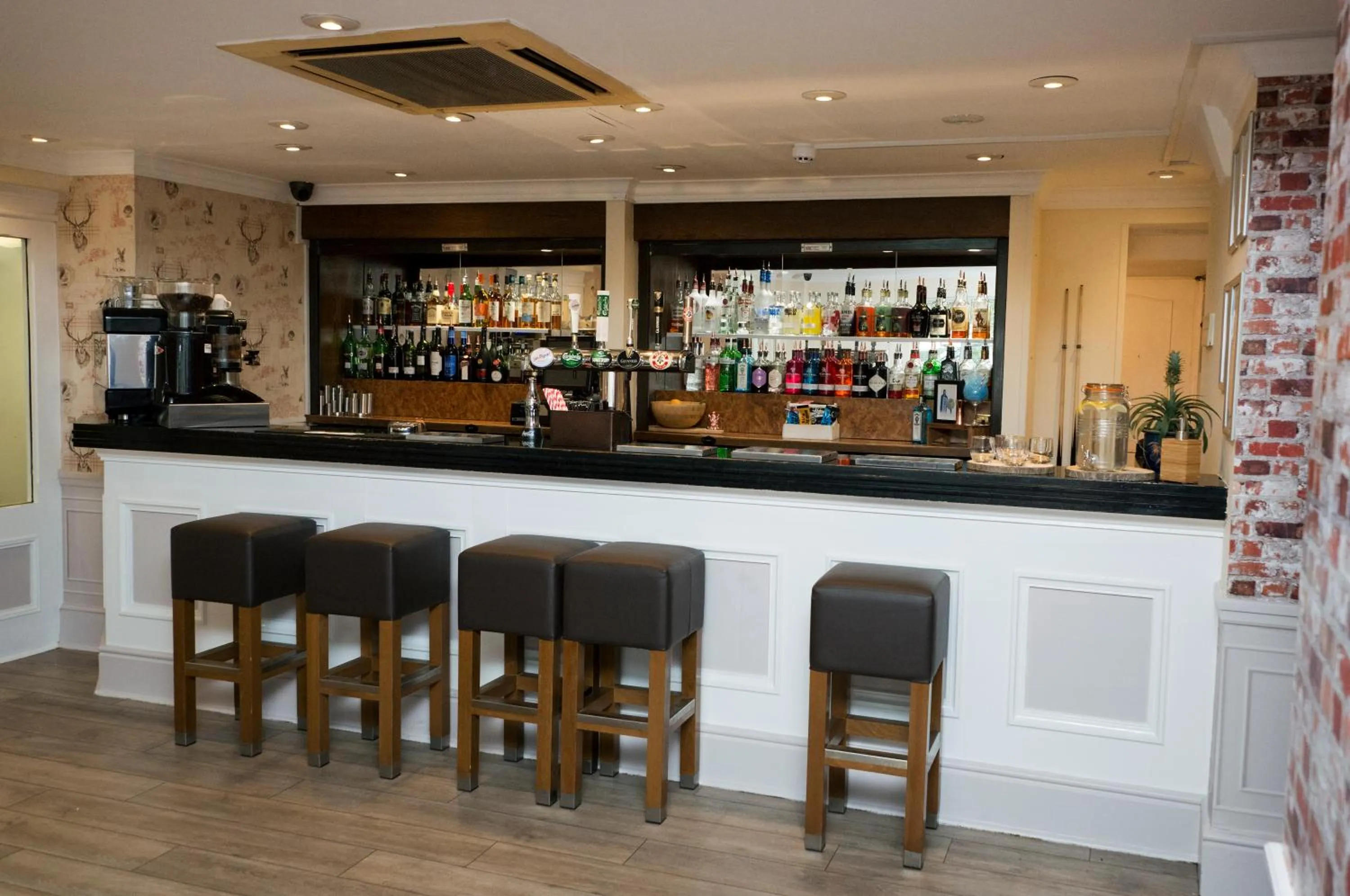Lounge or bar in Basingstoke Country Hotel & Spa