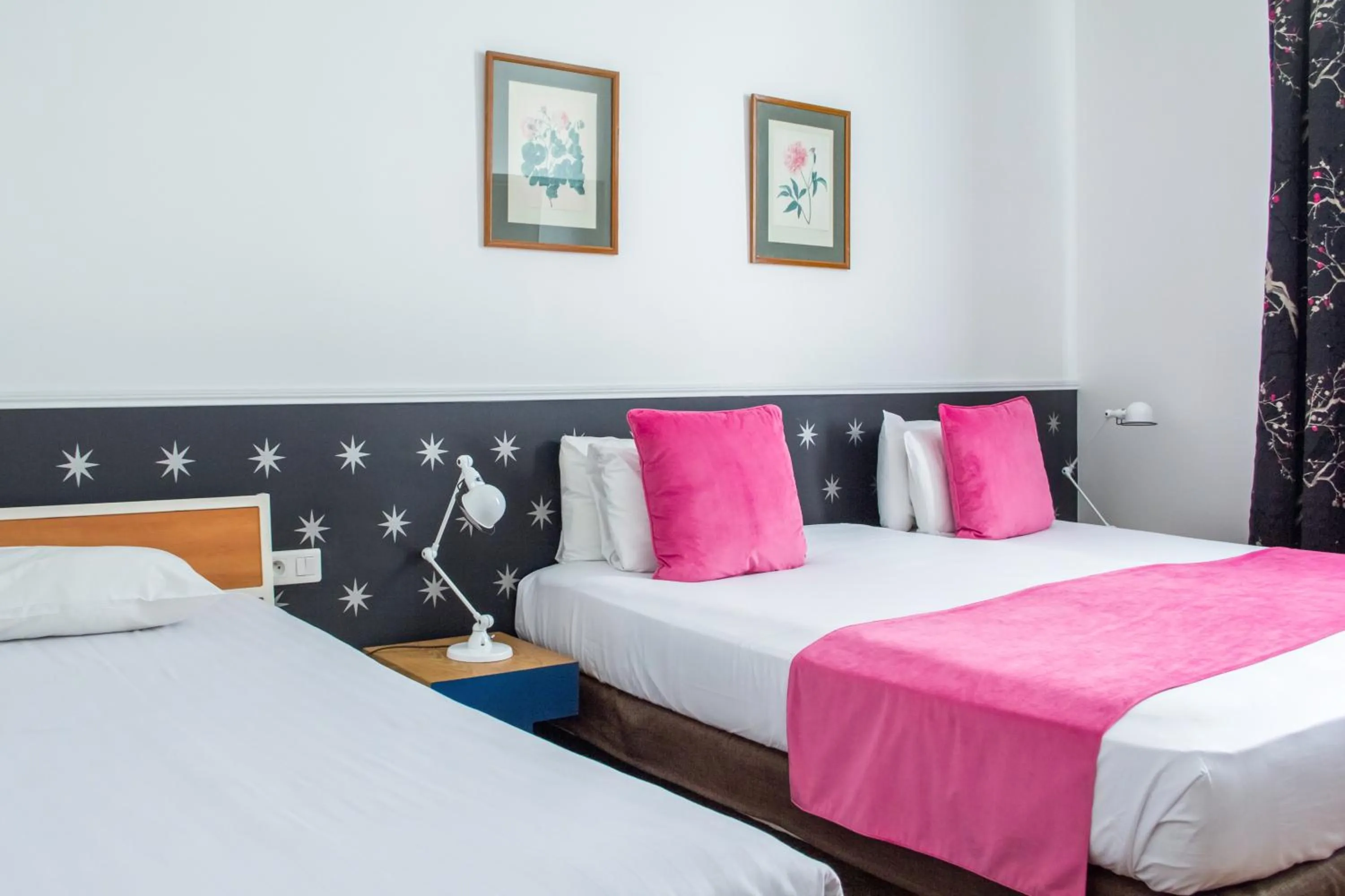 Bedroom in Hotel Caumartin Opéra - Astotel