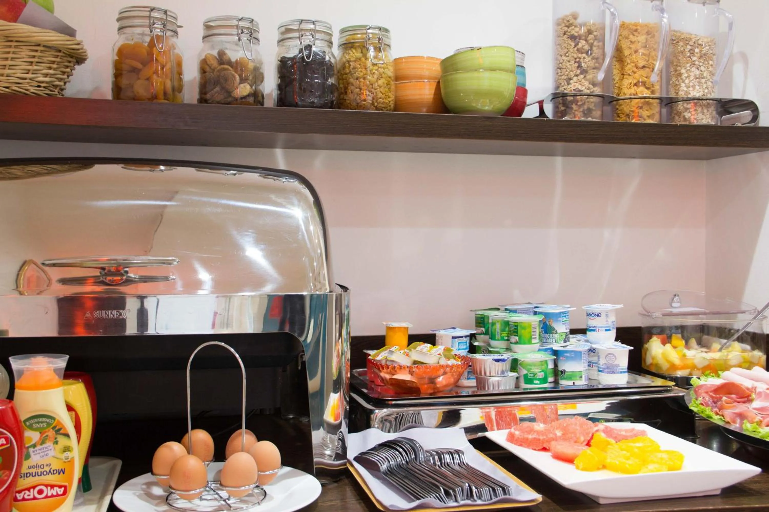 Buffet breakfast in Hotel Caumartin Opéra - Astotel