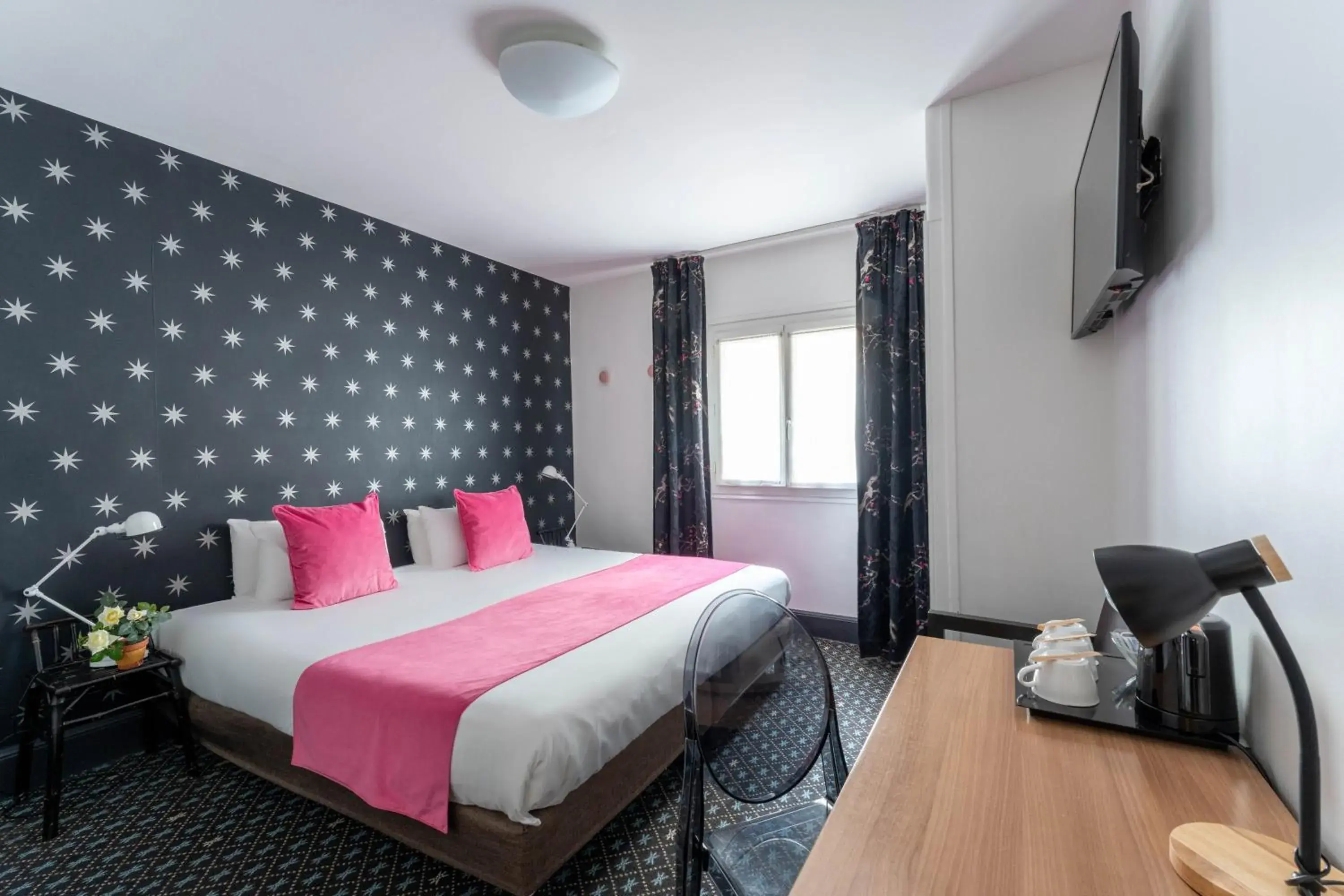 Family Room - 2 Bedrooms in Hotel Caumartin Opéra - Astotel Family Room - 2 Bedrooms in Hotel Caumartin Opéra - Astotel