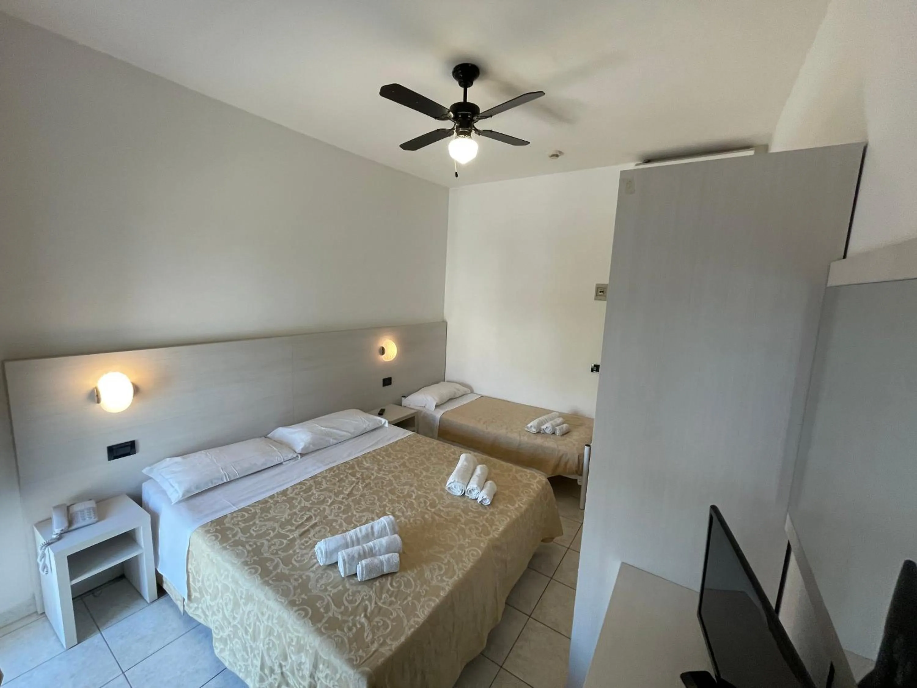 Bedroom, Bed in Hotel Marina