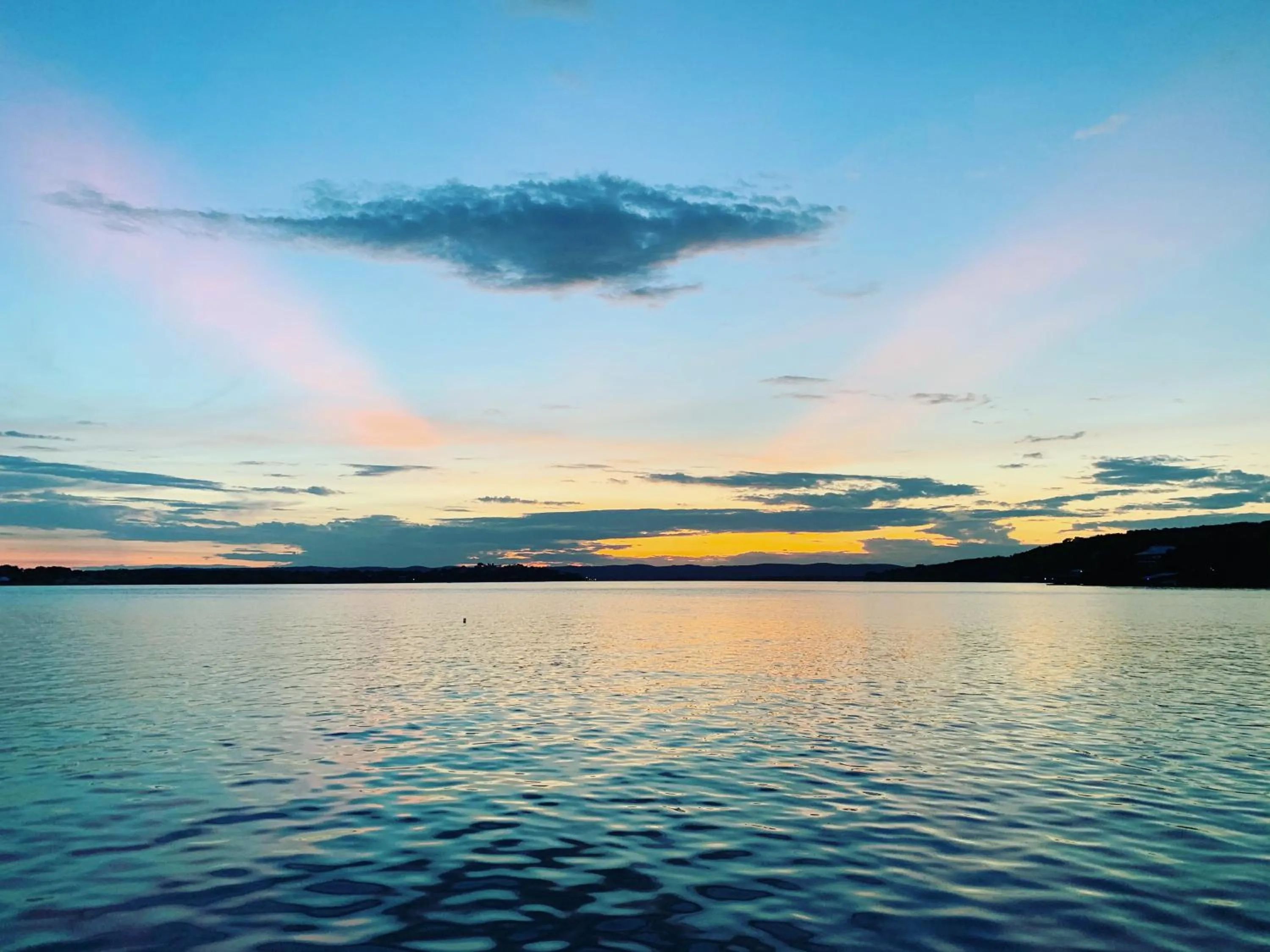 Lake view in Painted Sky Inn