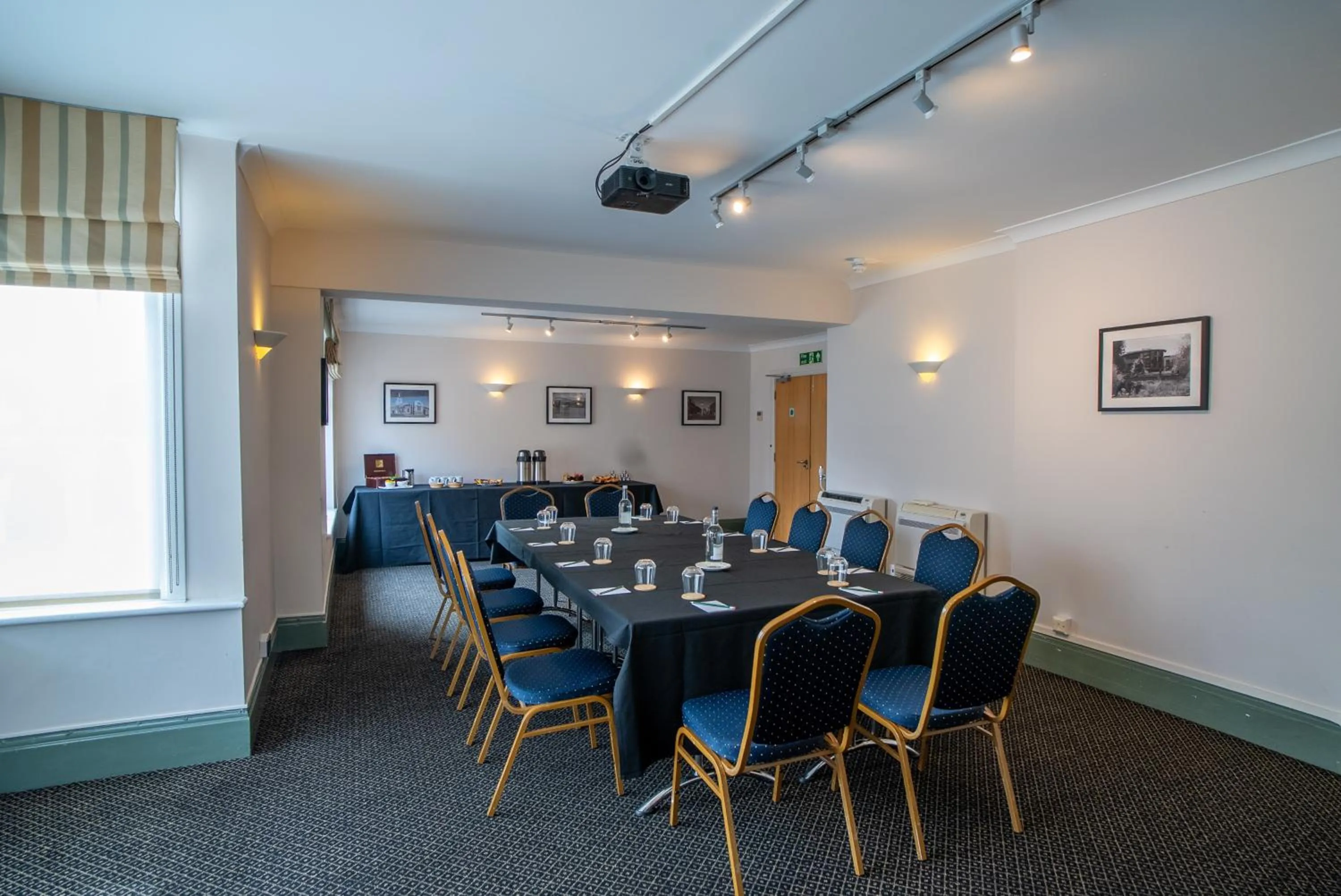 Meeting/conference room in County Hotel