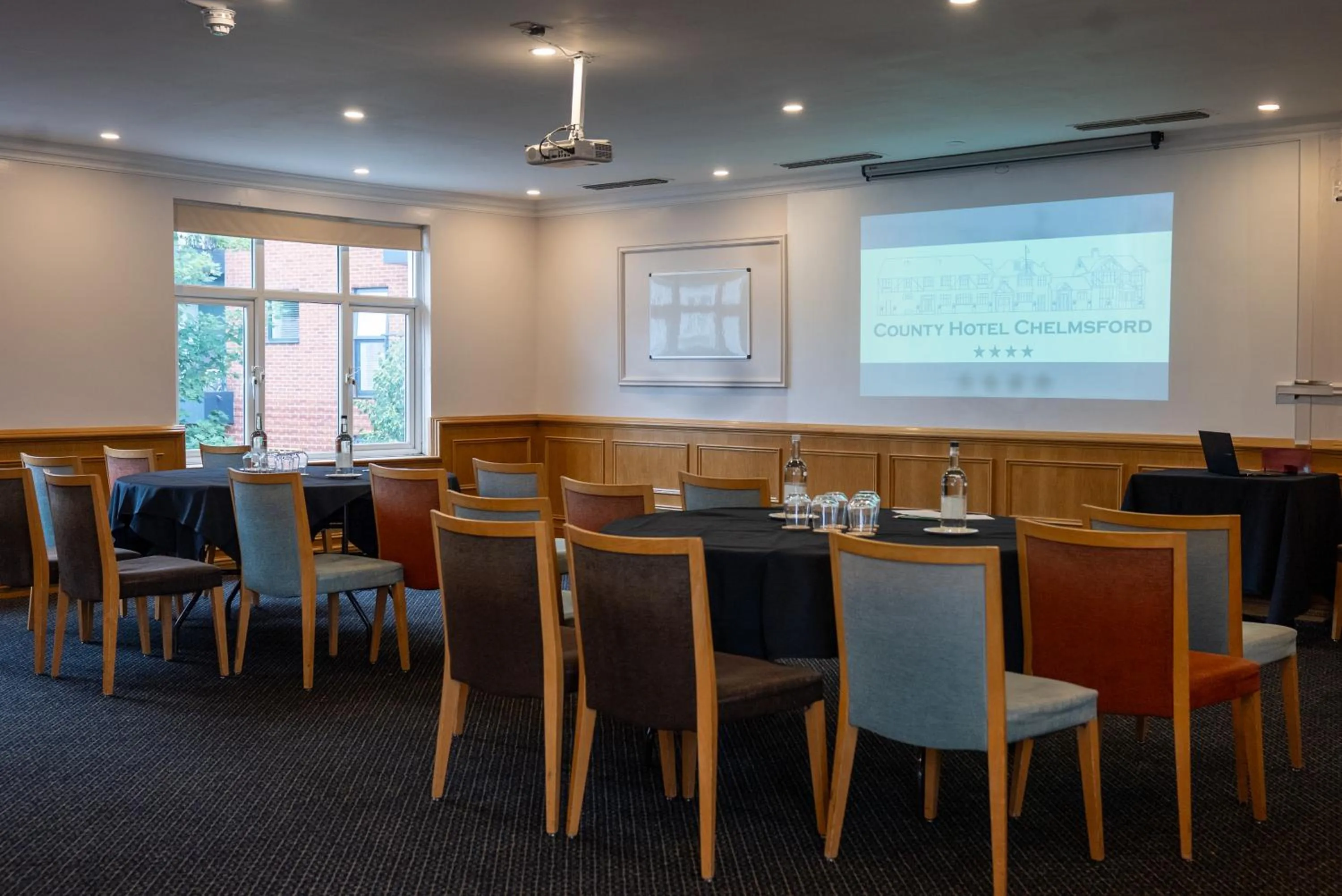 Meeting/conference room in County Hotel