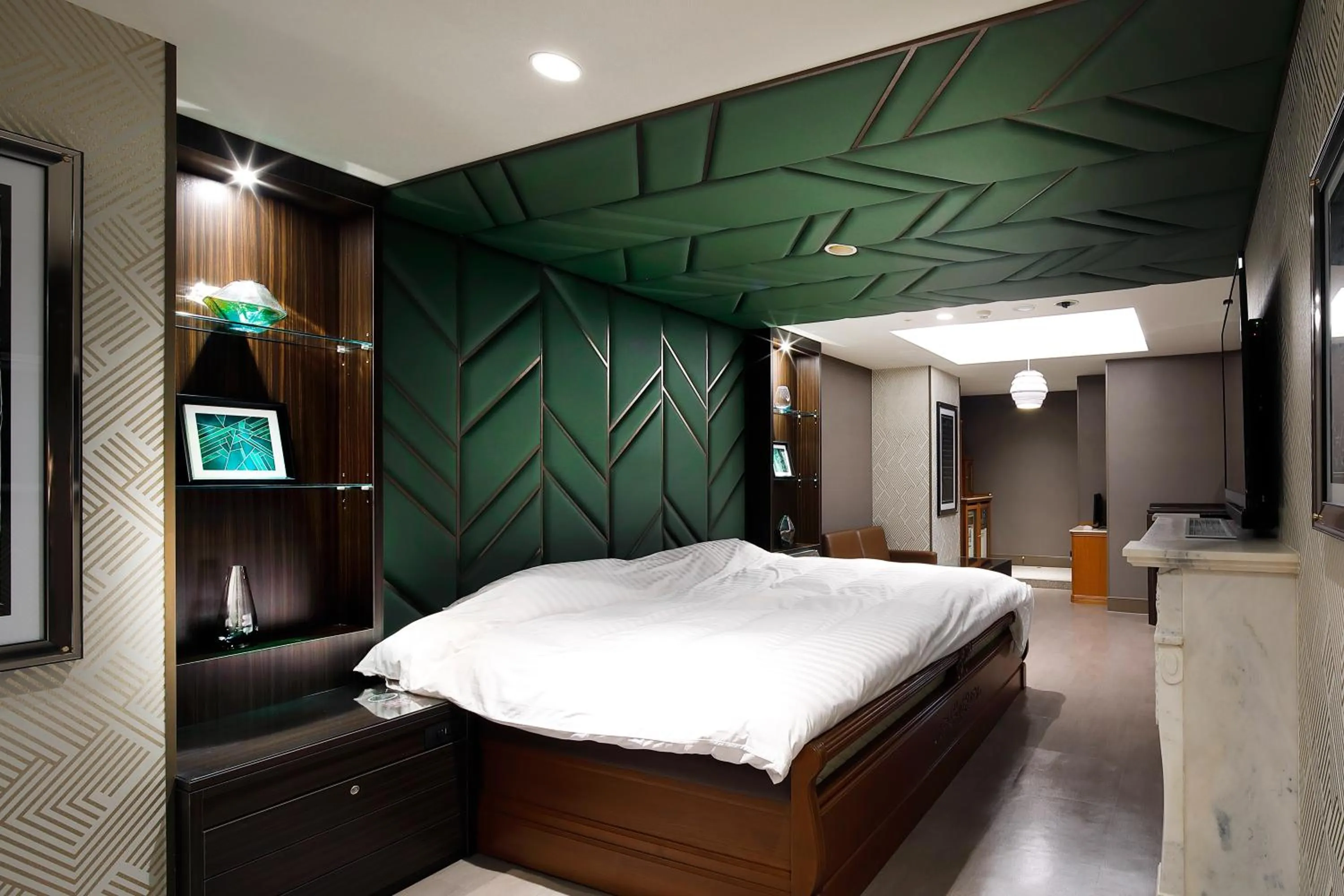 Bedroom, Bed in Hotel ValentineTogo (Adult Only)