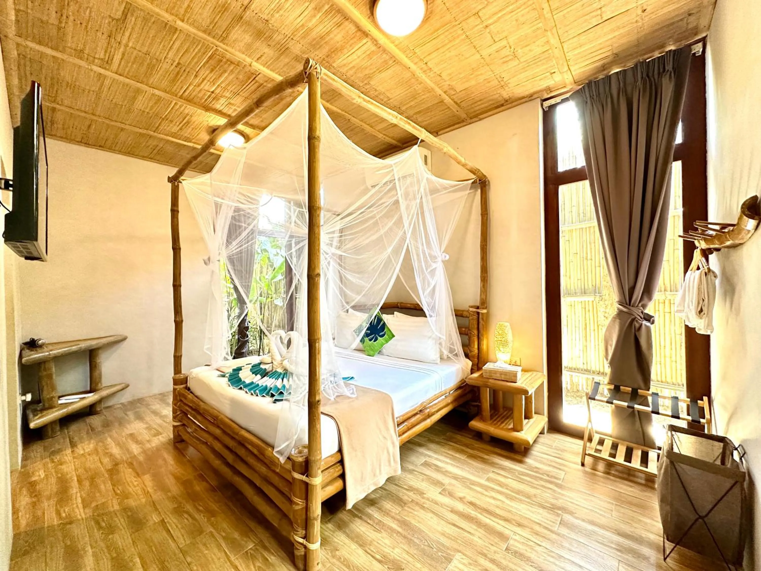 Bed in Buko Beach Resort