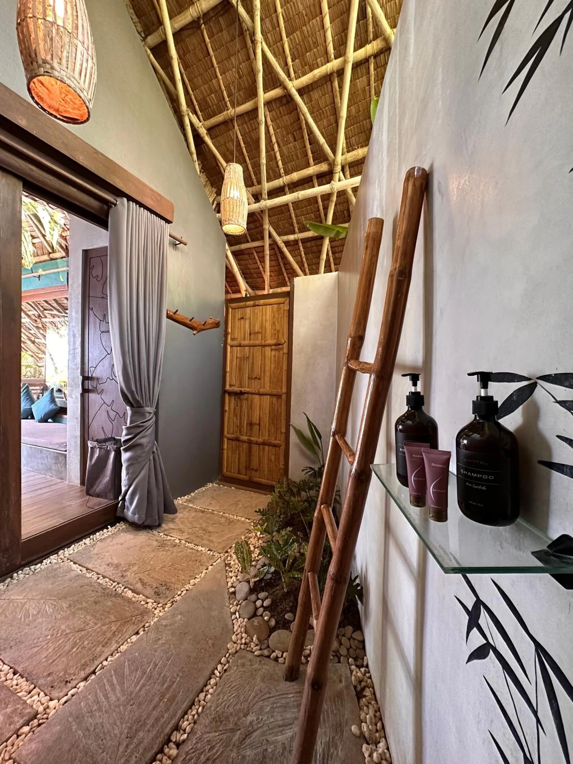 Shower in Buko Beach Resort