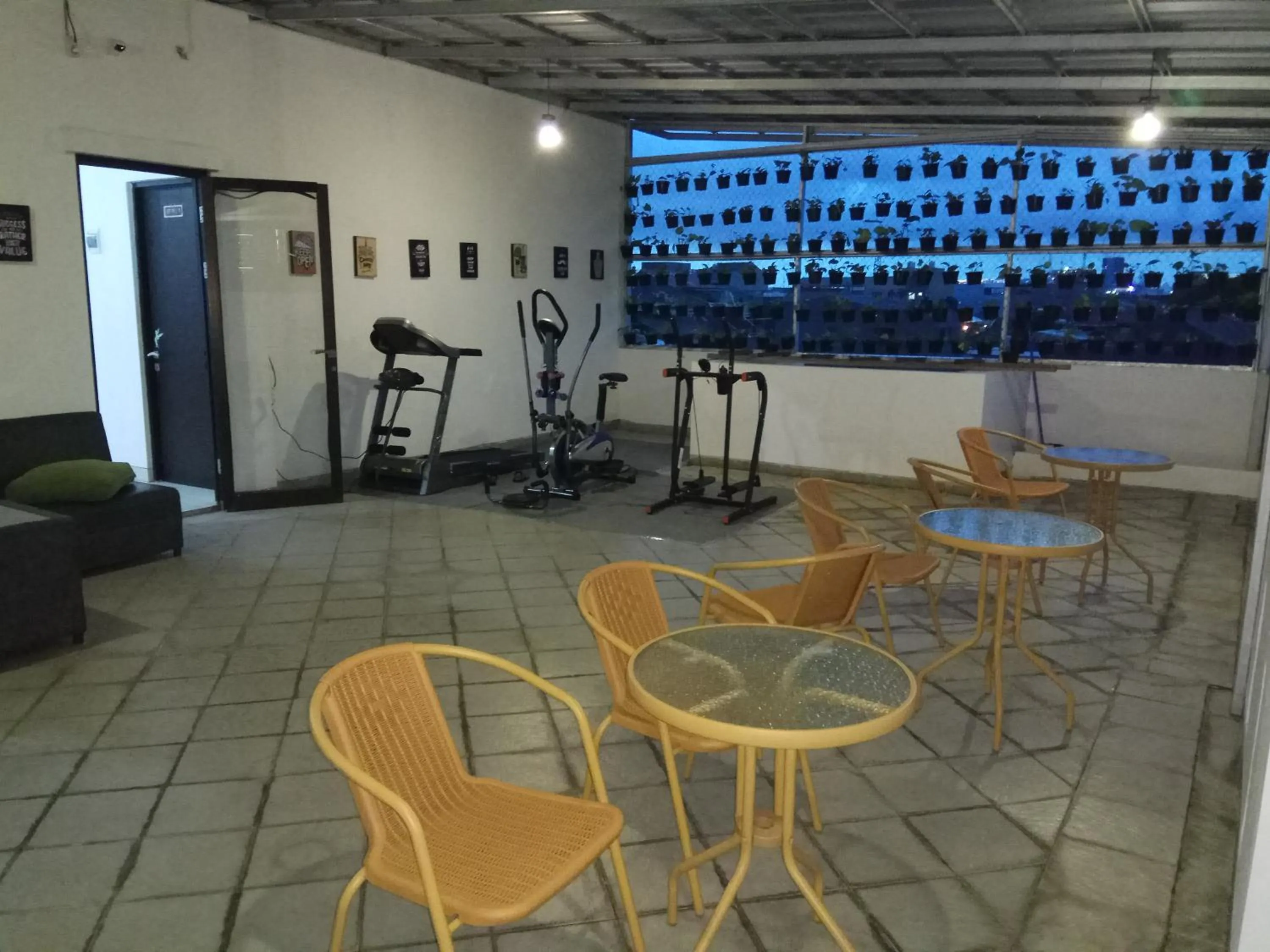 Balcony/Terrace in Cozy Residence Muwardi