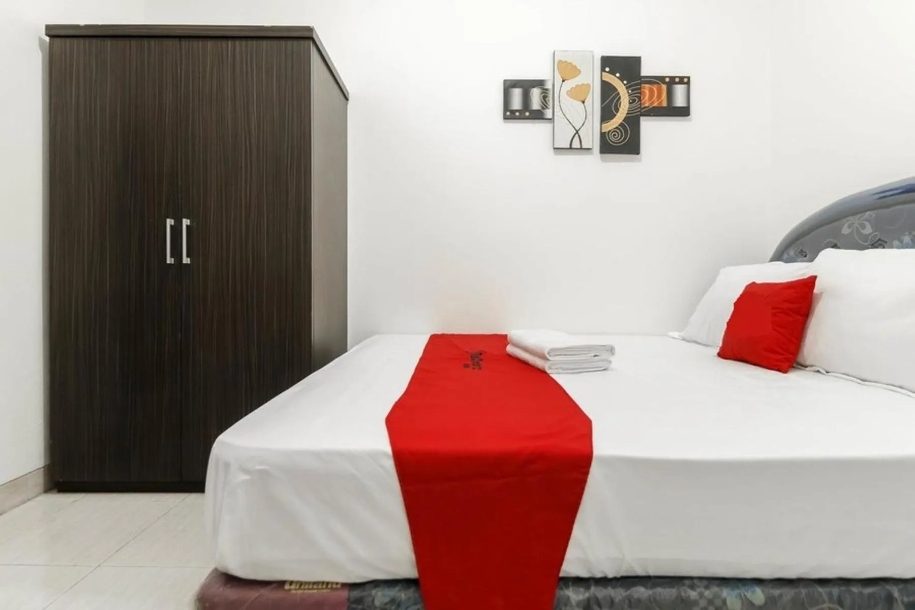 Bedroom, Bed in Cozy Residence Muwardi