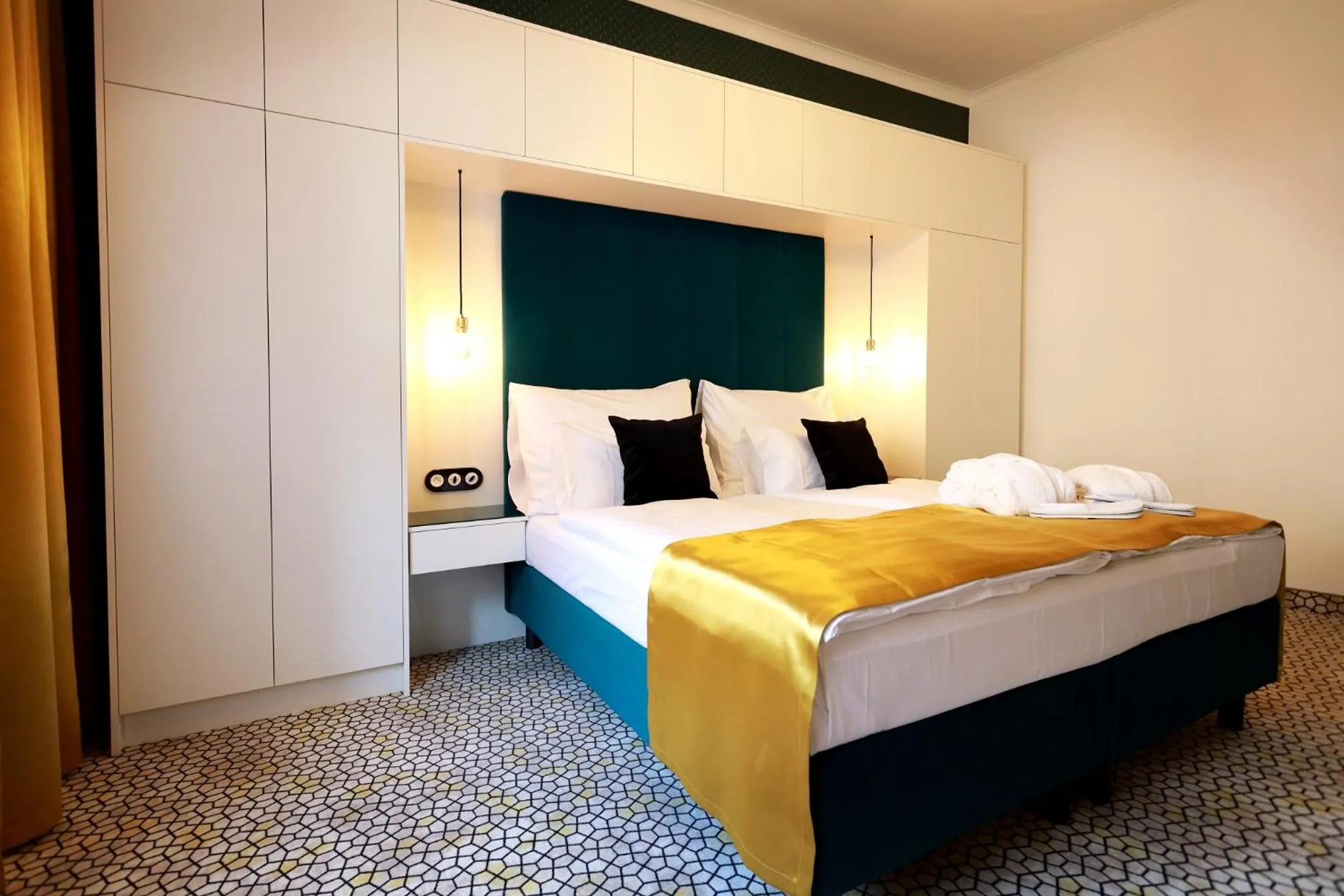 Bed in Art Deco WOLKER by ASTORIA Hotel & Medical Spa