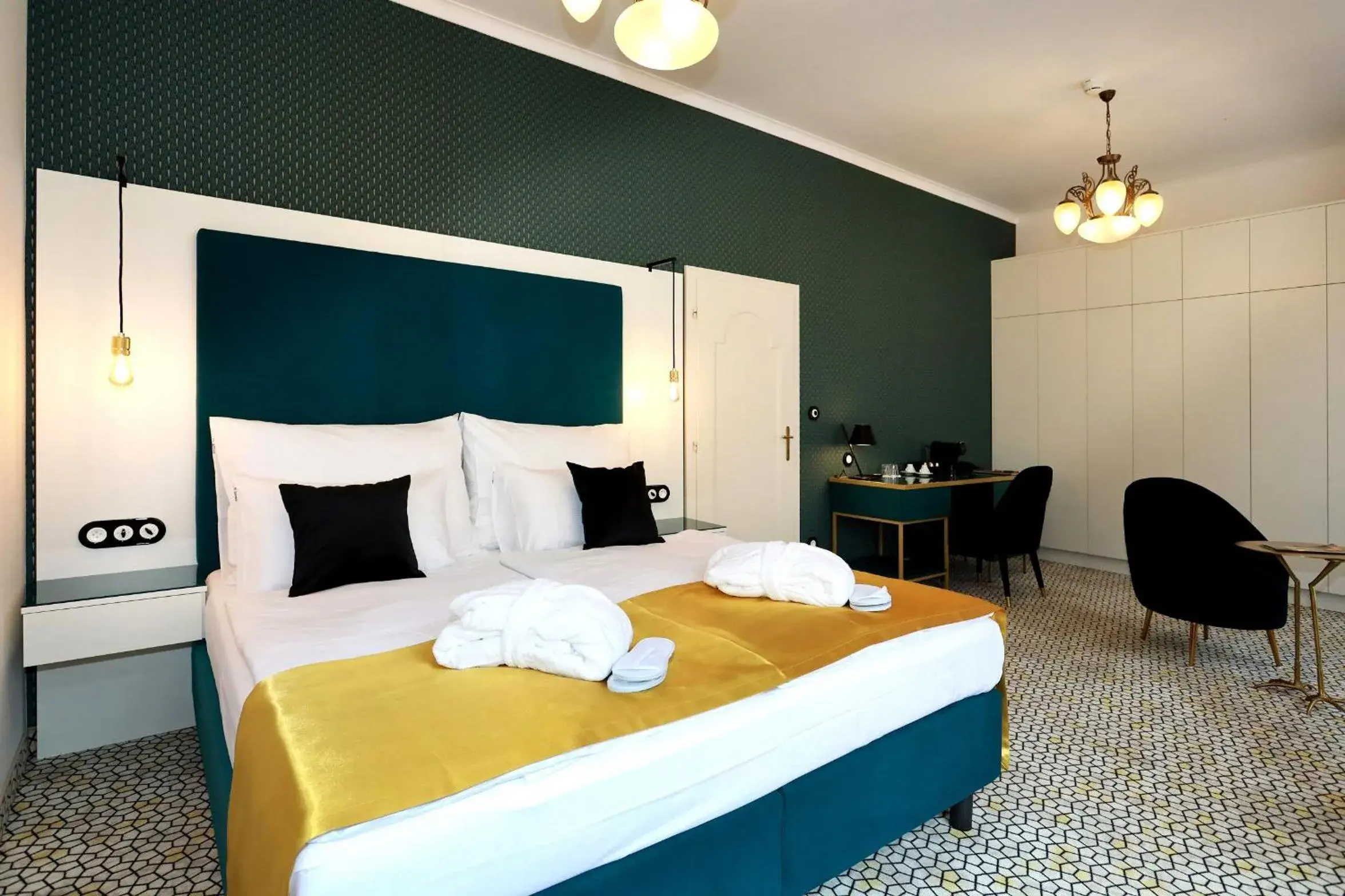 Superior Double Room in Art Deco WOLKER by ASTORIA Hotel & Medical Spa Superior Double Room in Art Deco WOLKER by ASTORIA Hotel & Medical Spa