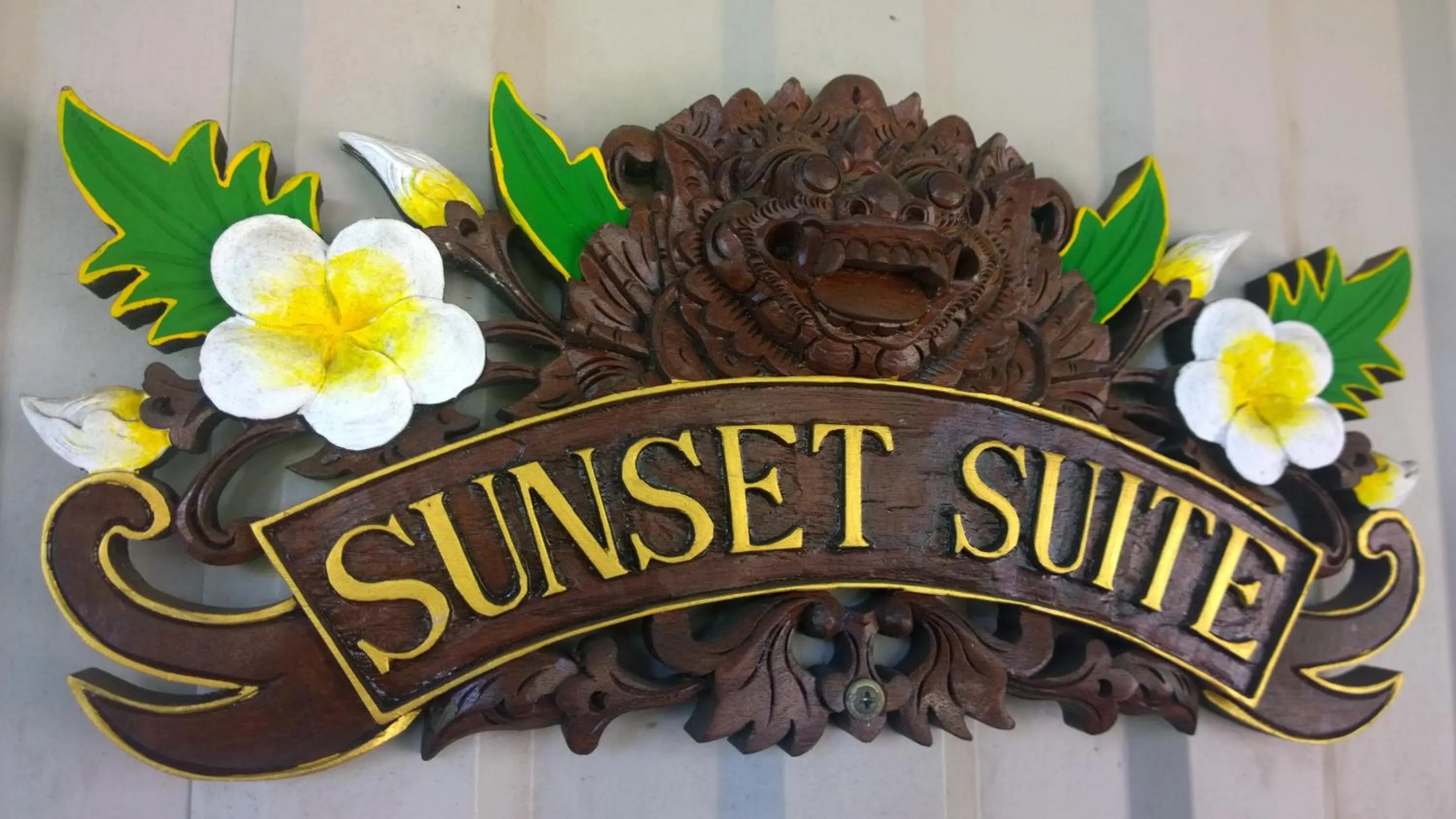 Logo/Certificate/Sign in Palmerston Sunset Retreat