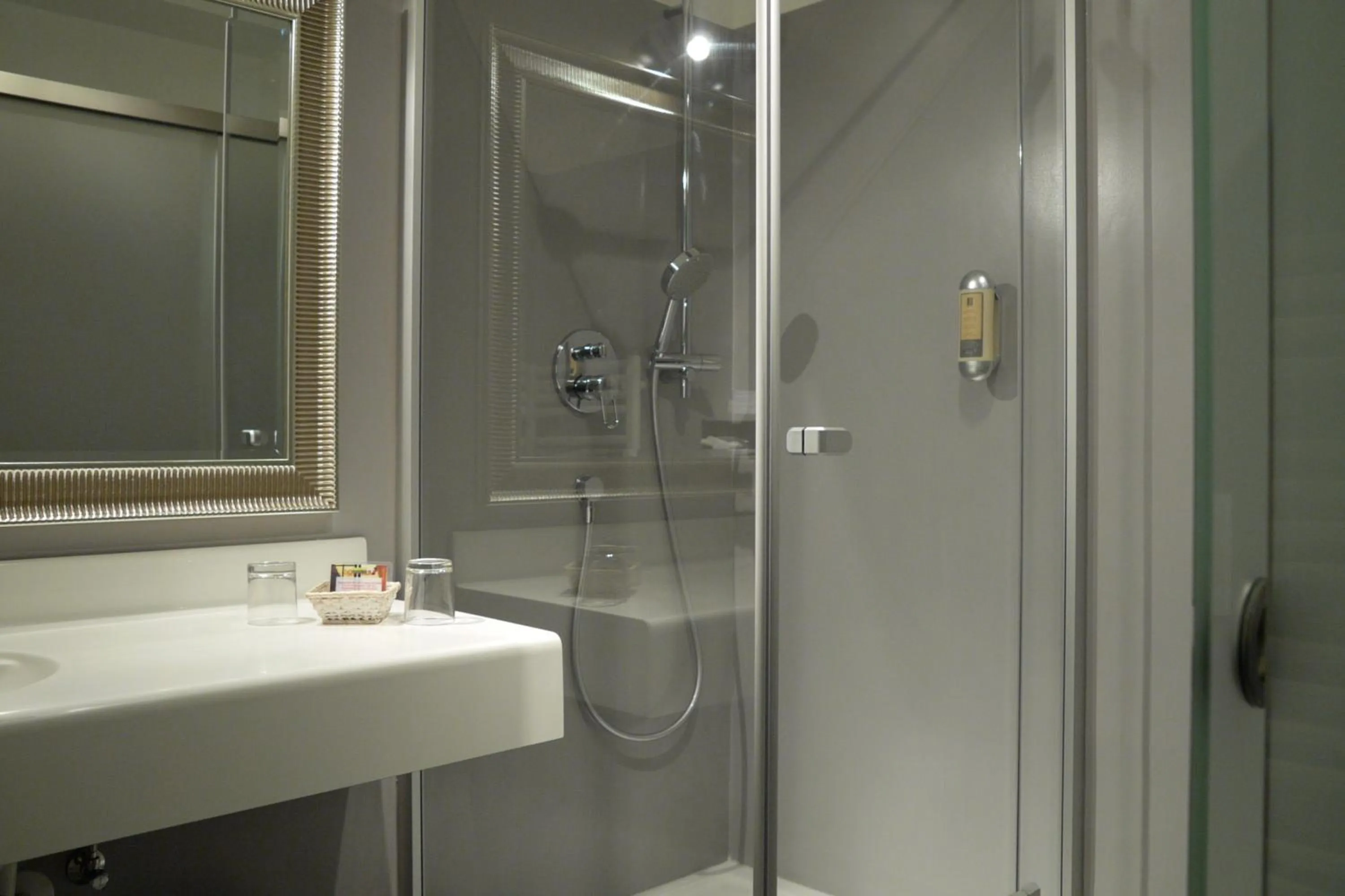 Bathroom in Bergland Hotel - Adults only