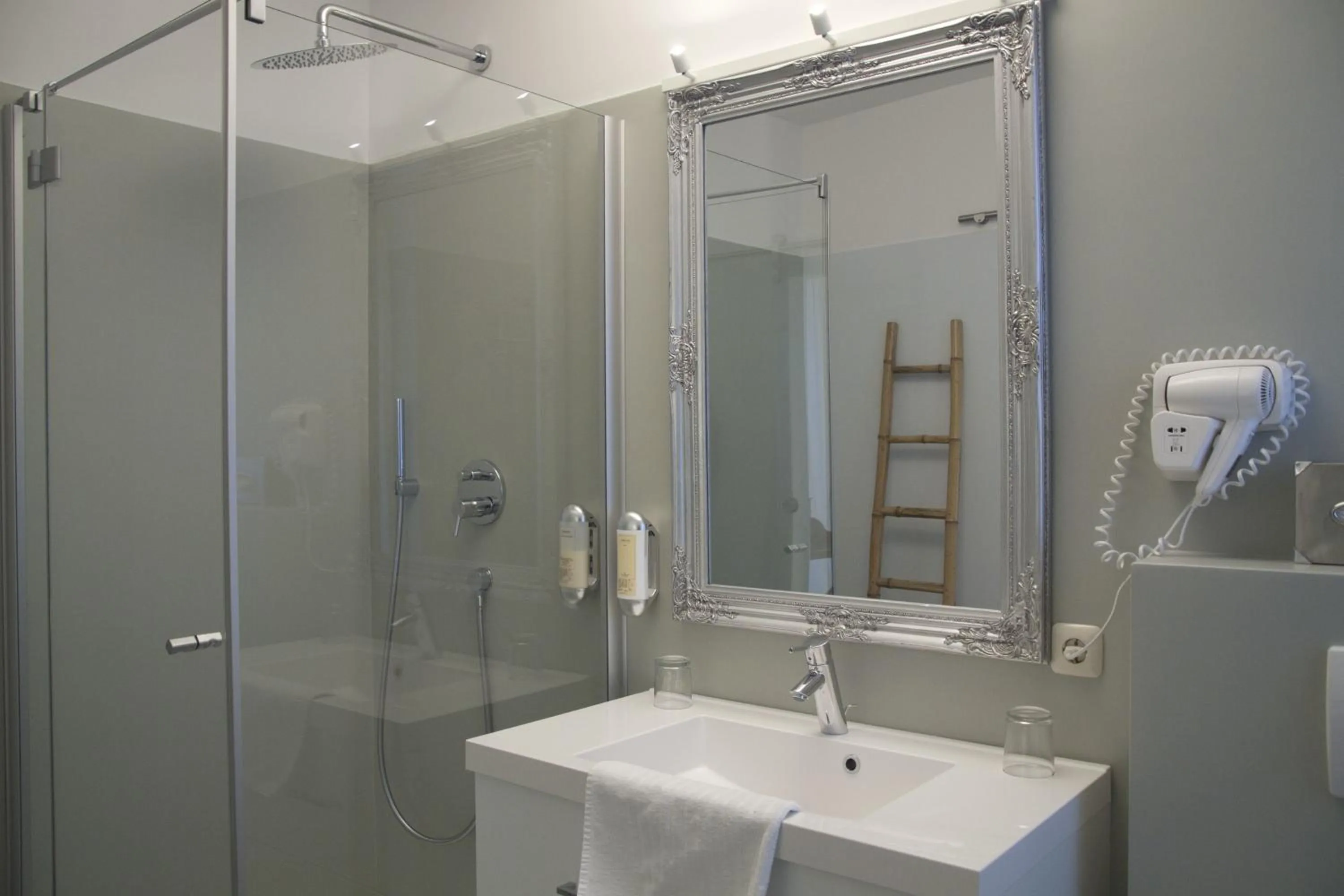 Bathroom in Bergland Hotel - Adults only