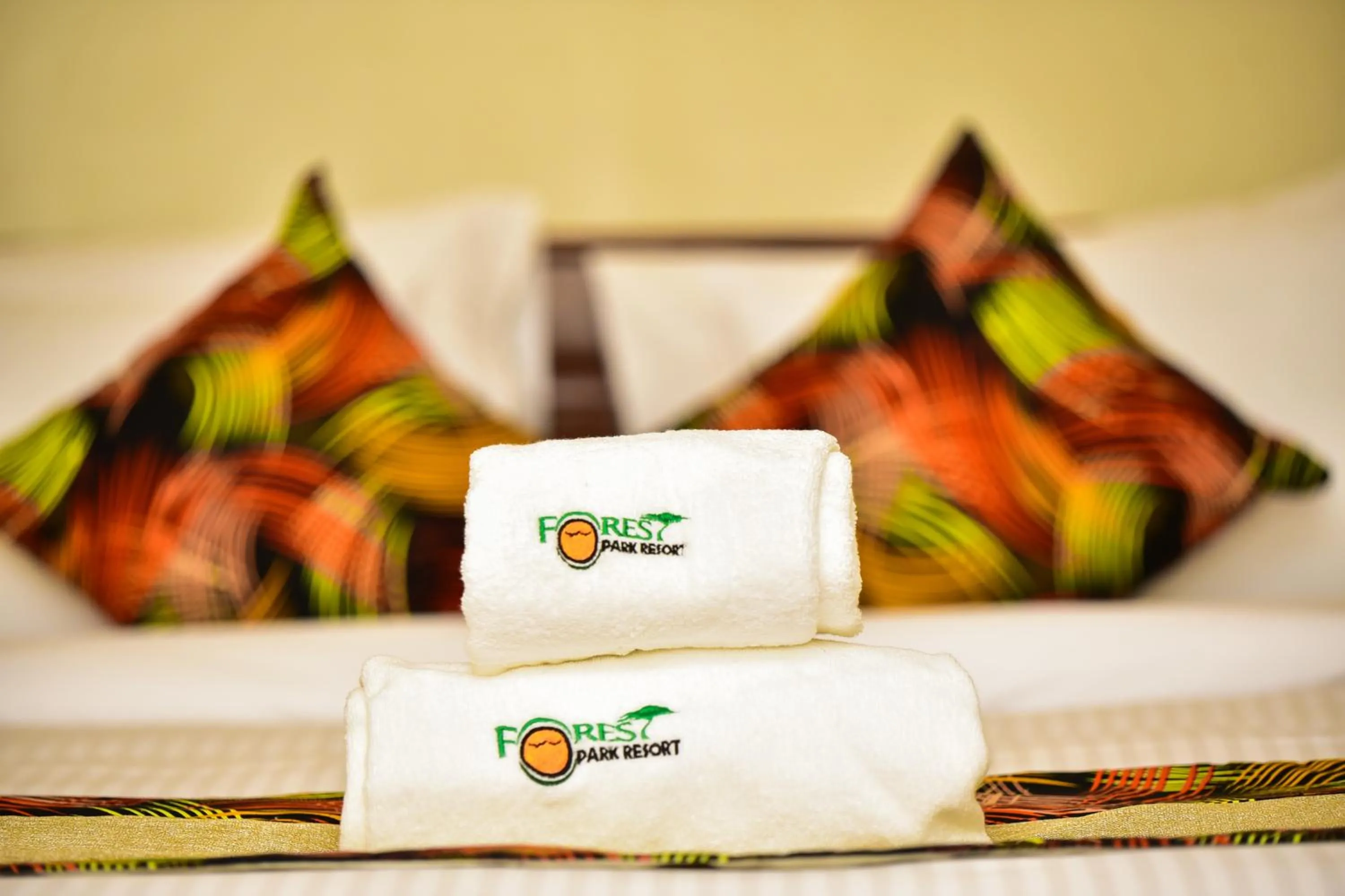 towels, Bed in Forest Park Resort