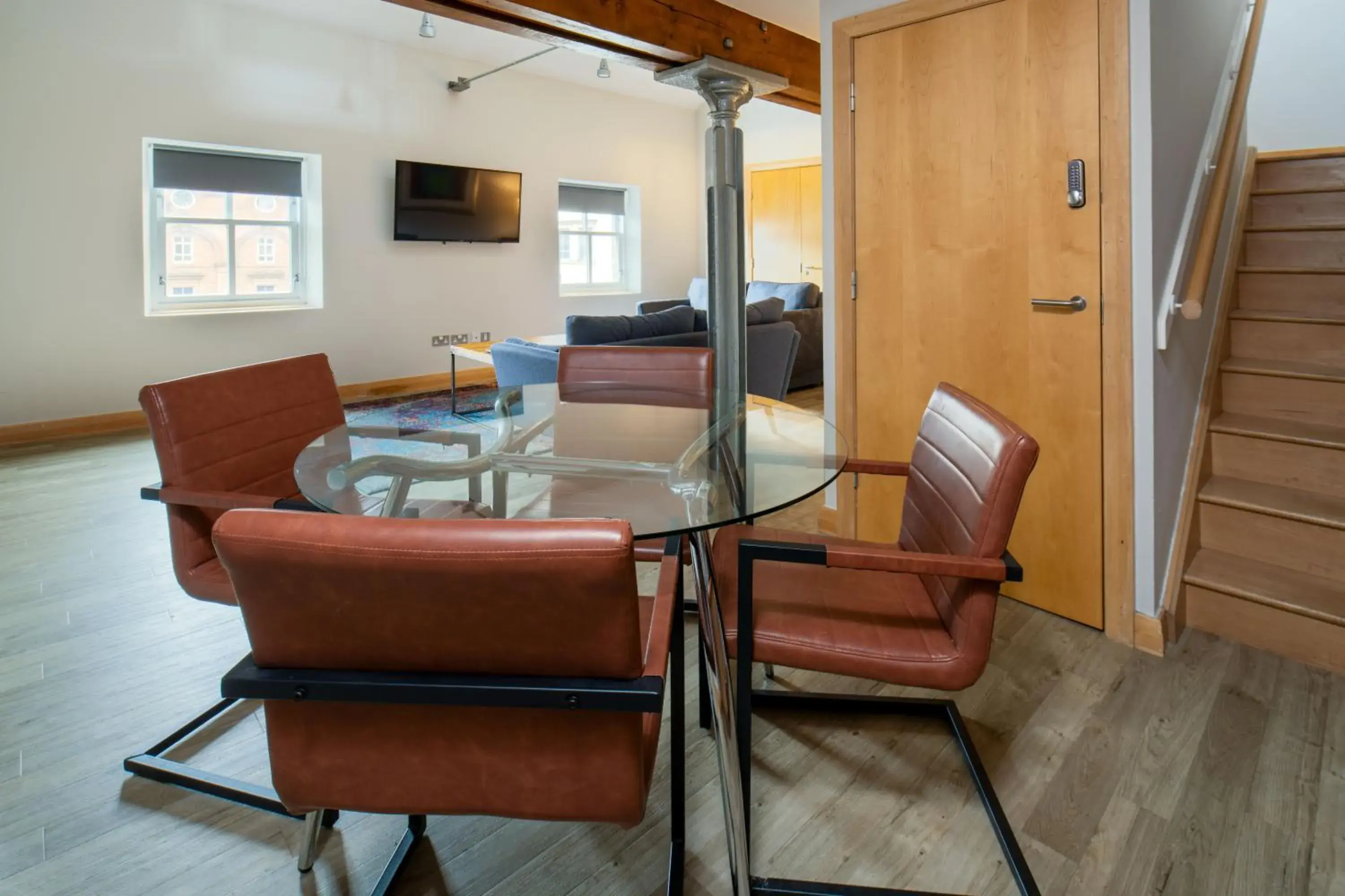 One-Bedroom Standard Suite with Double Bed and Sofa Bed in Glasgow Argyle Hotel, BW Signature Collection One-Bedroom Standard Suite with Double Bed and Sofa Bed in Glasgow Argyle Hotel, BW Signature Collection