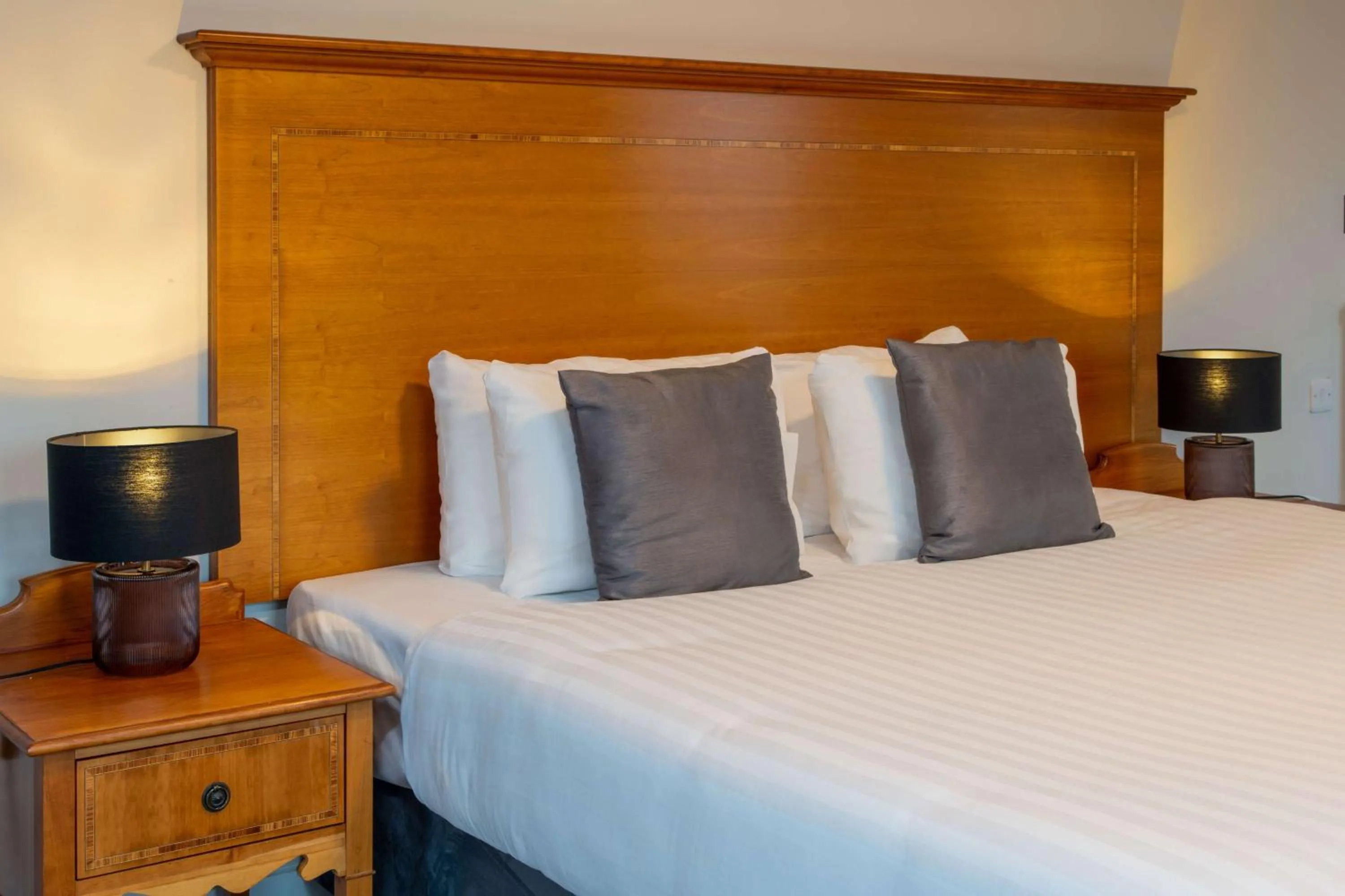 Bedroom, Bed in Glasgow Argyle Hotel, BW Signature Collection