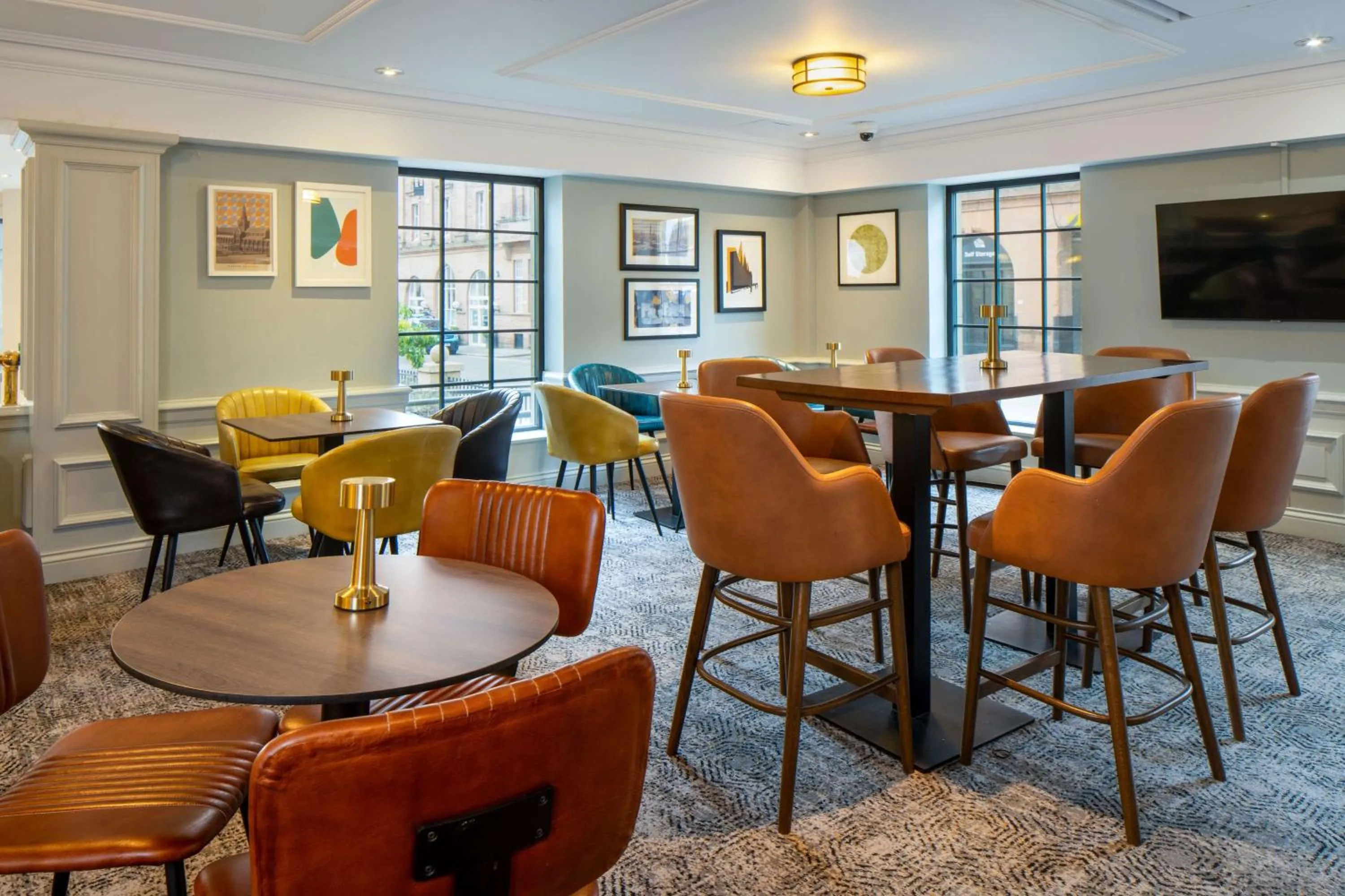 Lounge or bar in Glasgow Argyle Hotel, BW Signature Collection