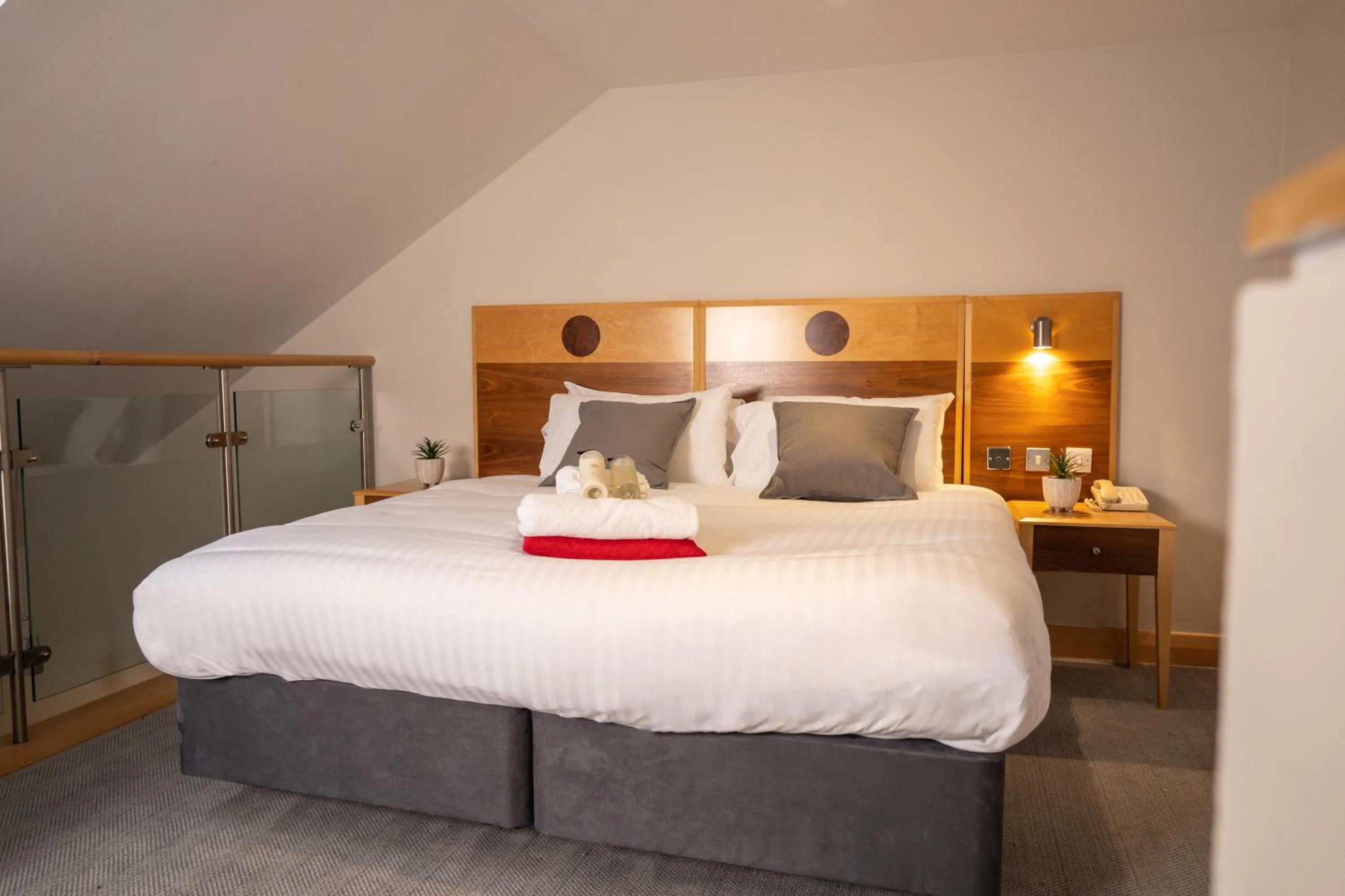 Bed in Glasgow Argyle Hotel, BW Signature Collection