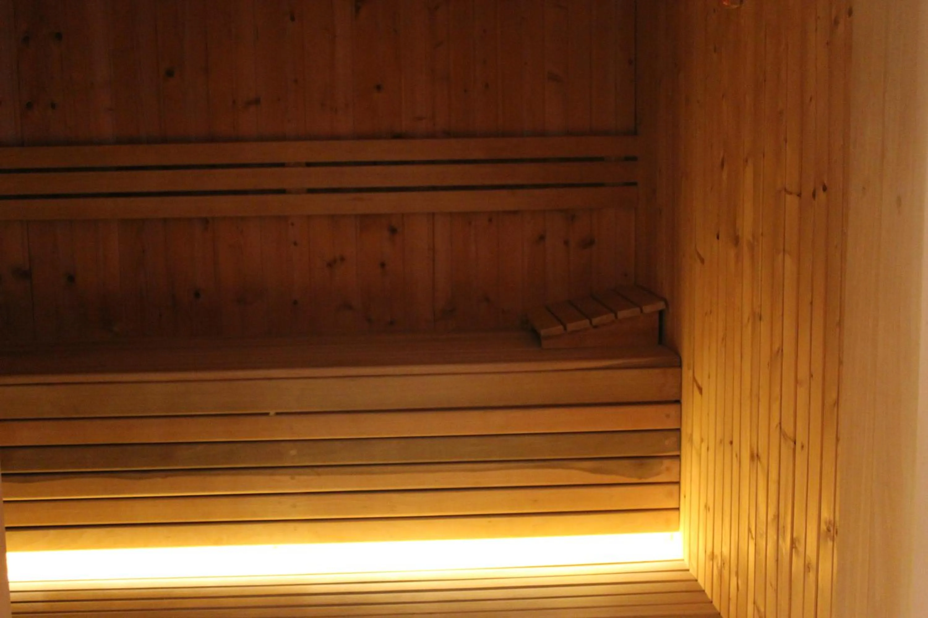 Steam room in First Class Marina Herzlia