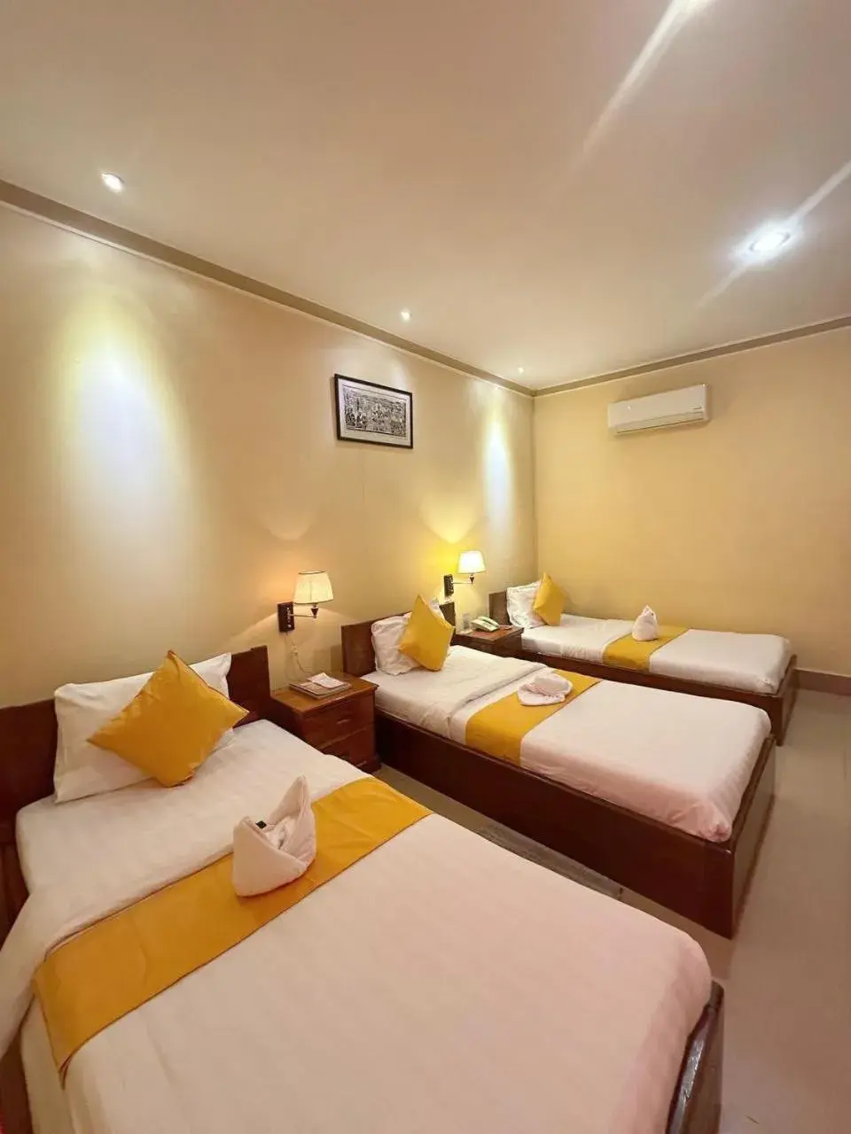 Triple Room in Nice Guesthouse Triple Room in Nice Guesthouse