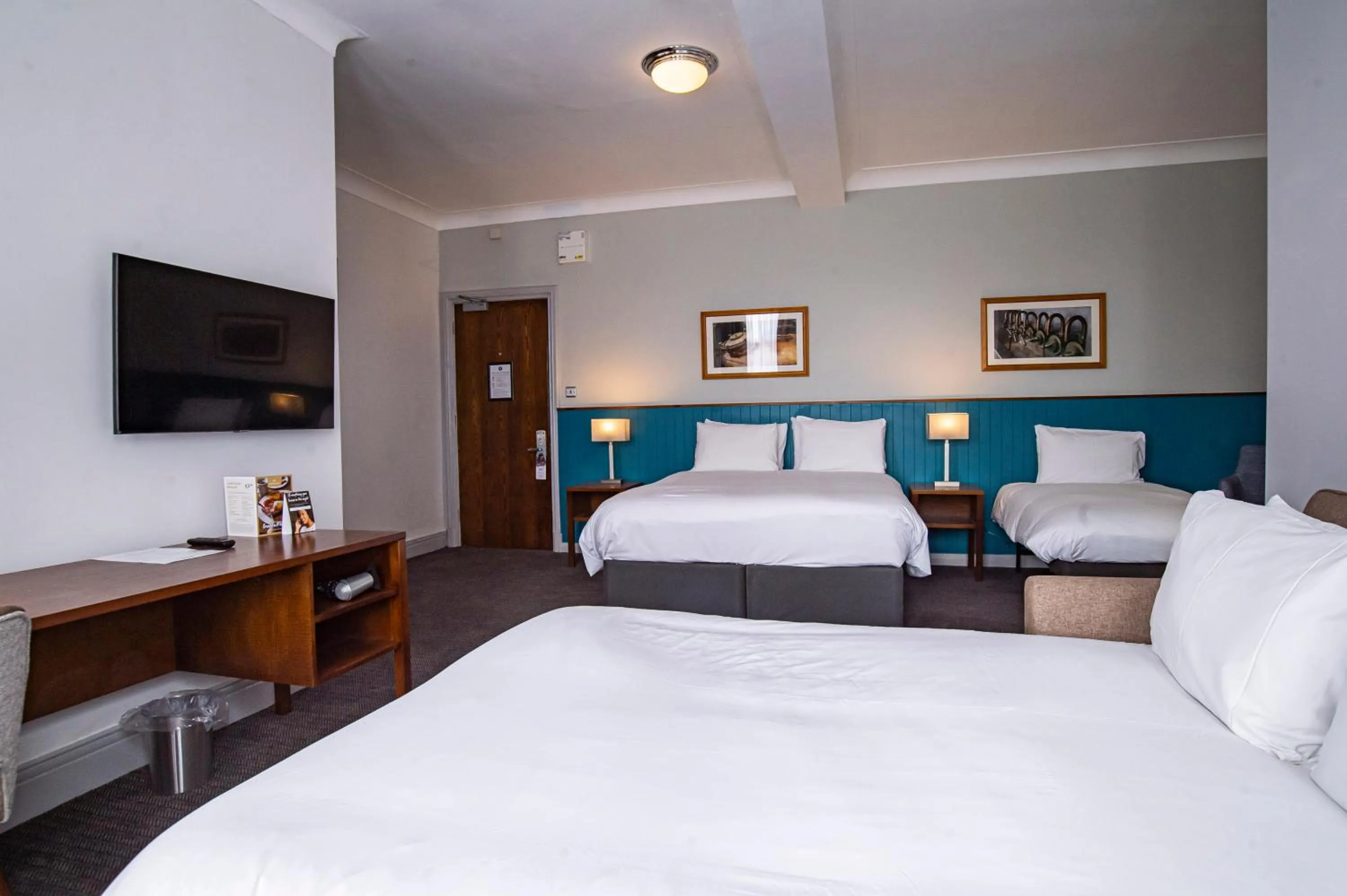 Bed in Highfield Hotel By Greene King Inn